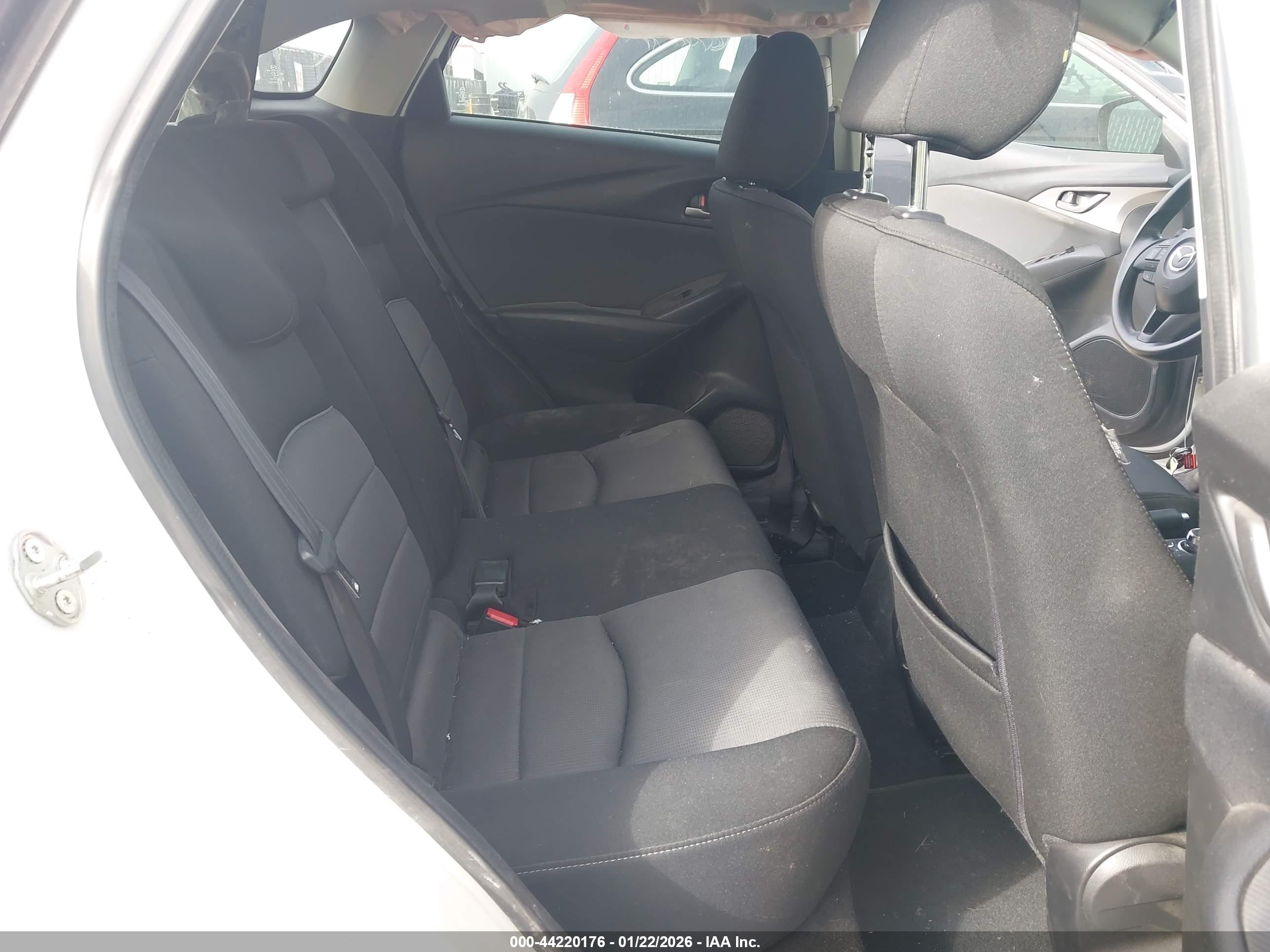 MAZDA CX-3 image 8