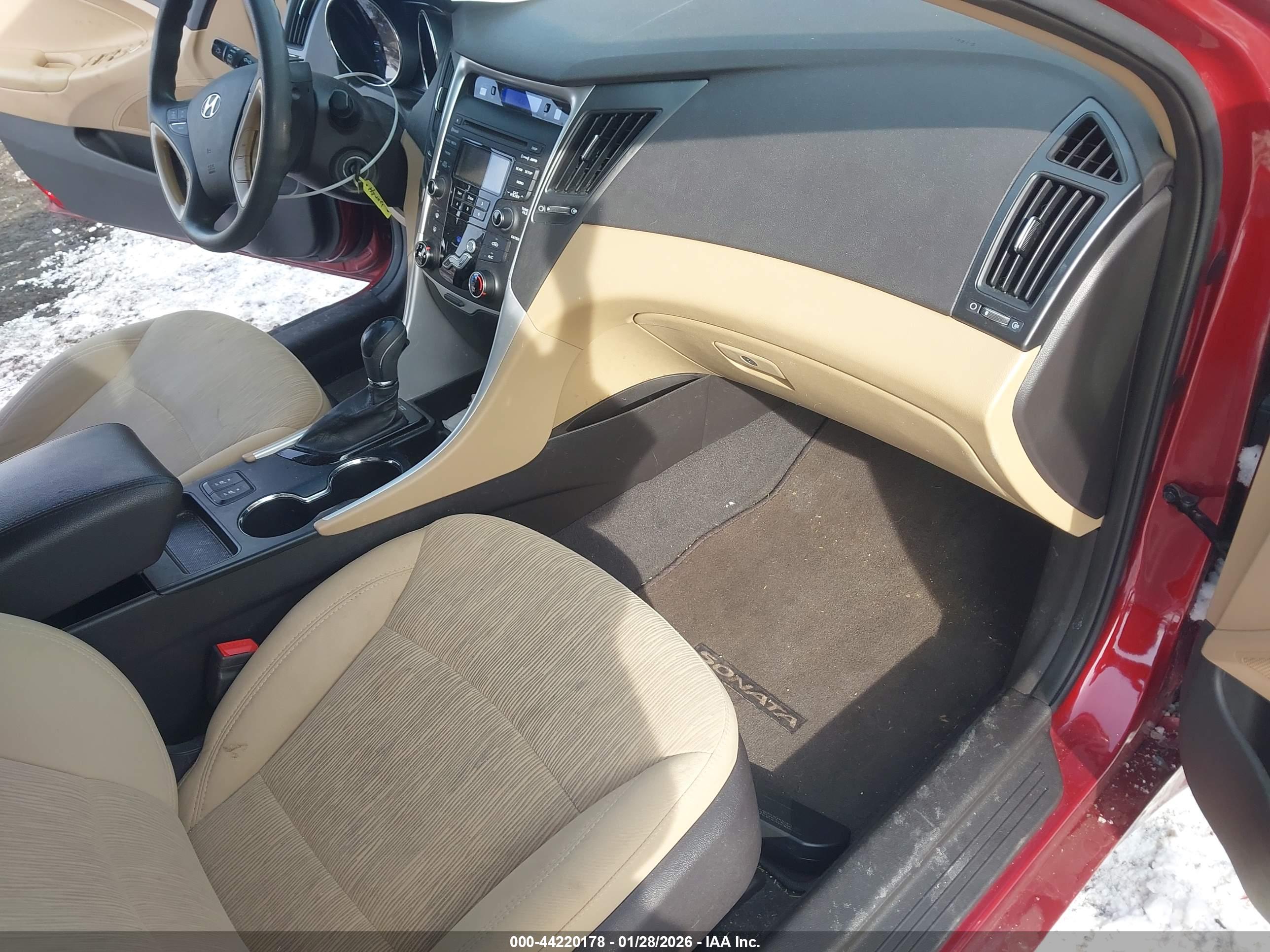 HYUNDAI SONATA image 5