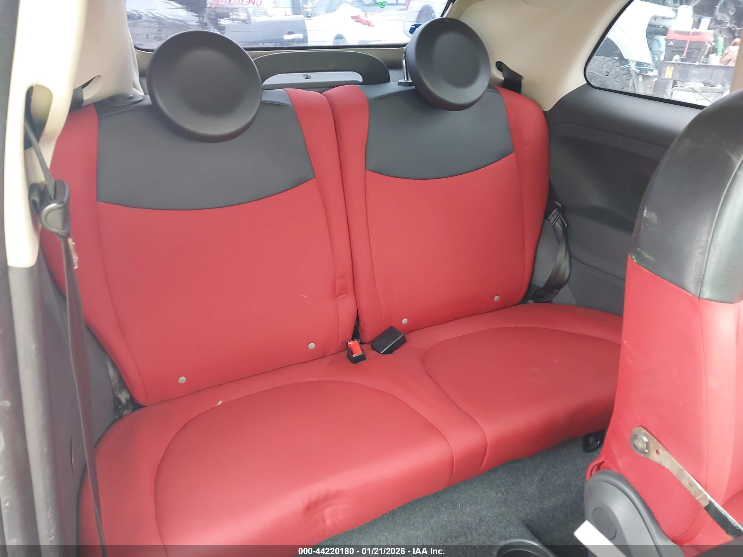 FIAT 500C image 8