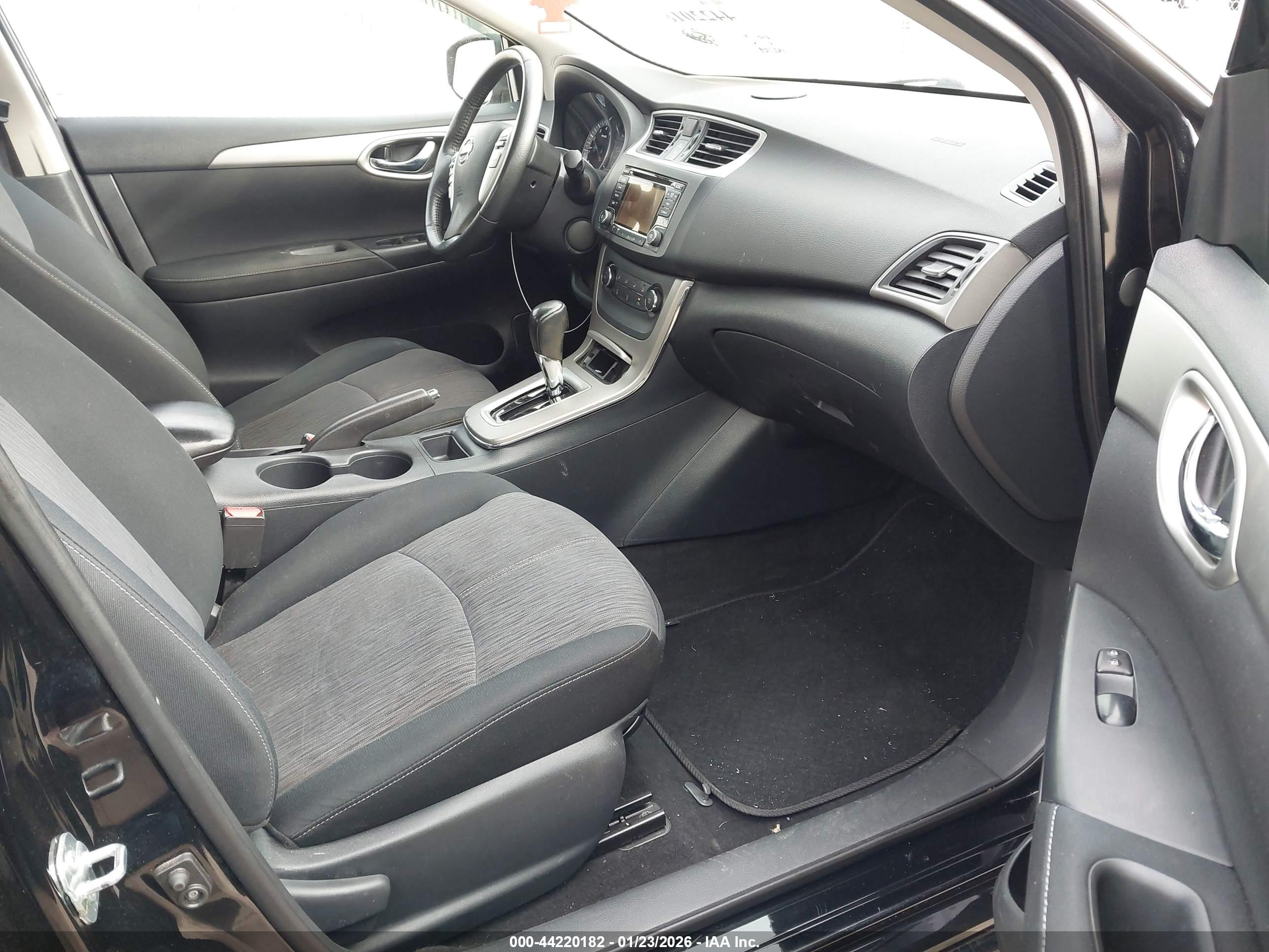 NISSAN SENTRA image 5
