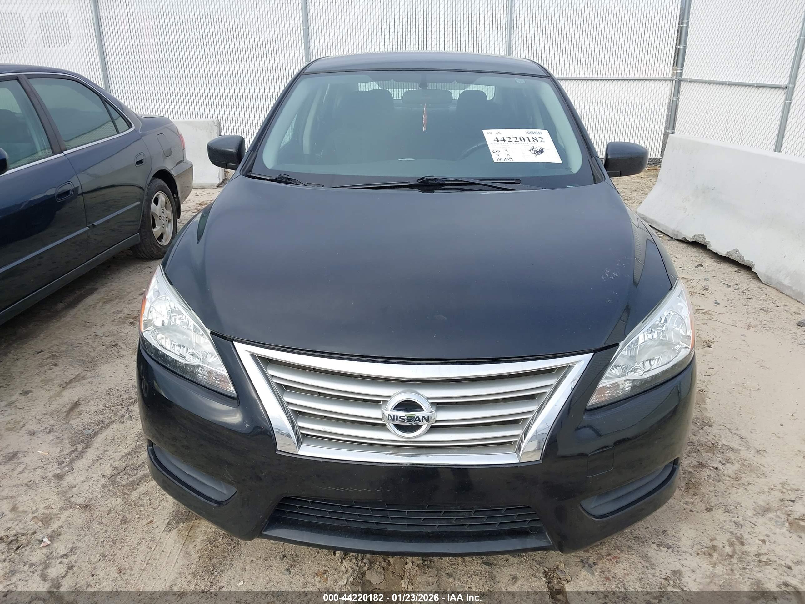 NISSAN SENTRA image 6