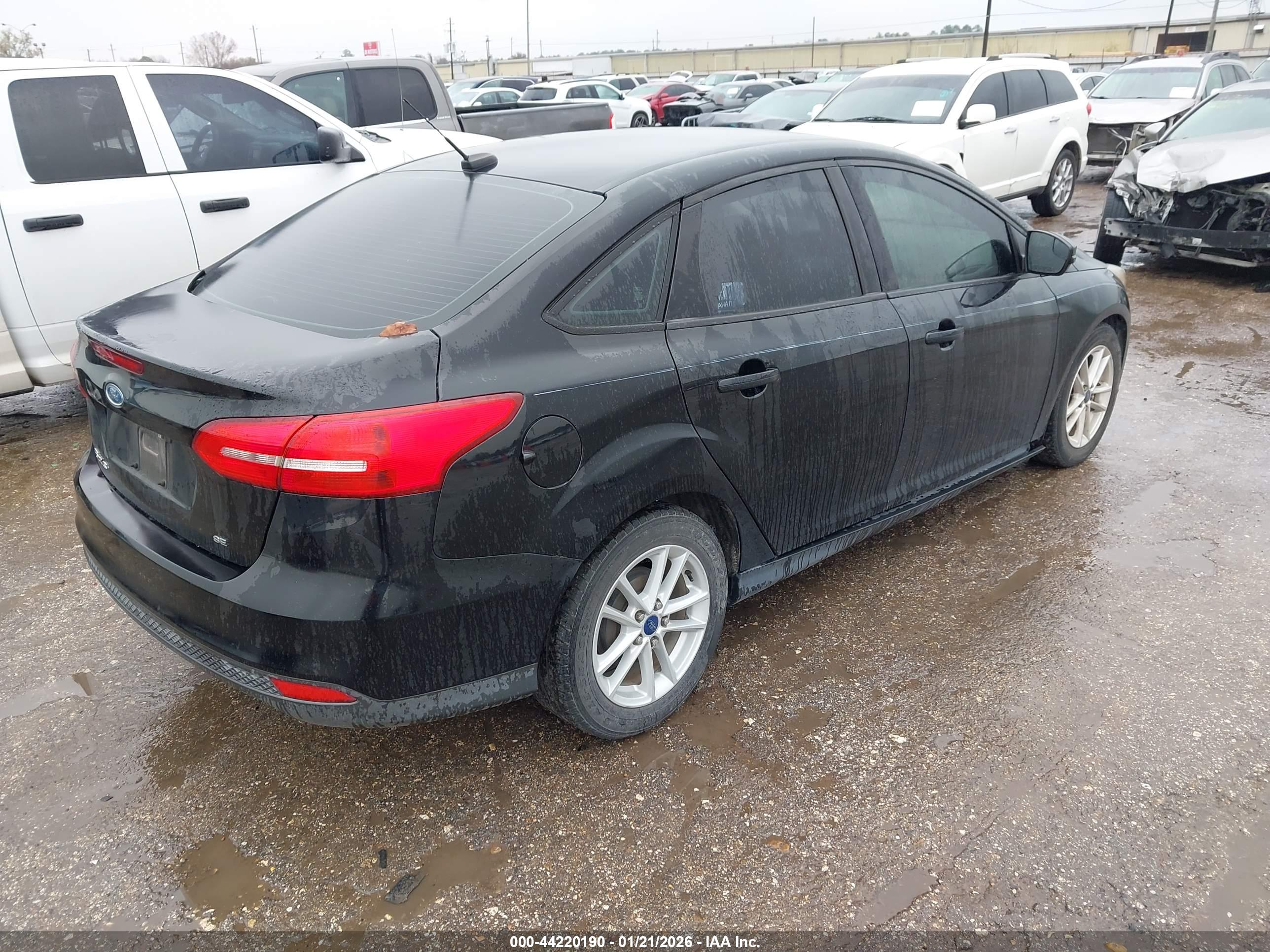 FORD FOCUS image 4