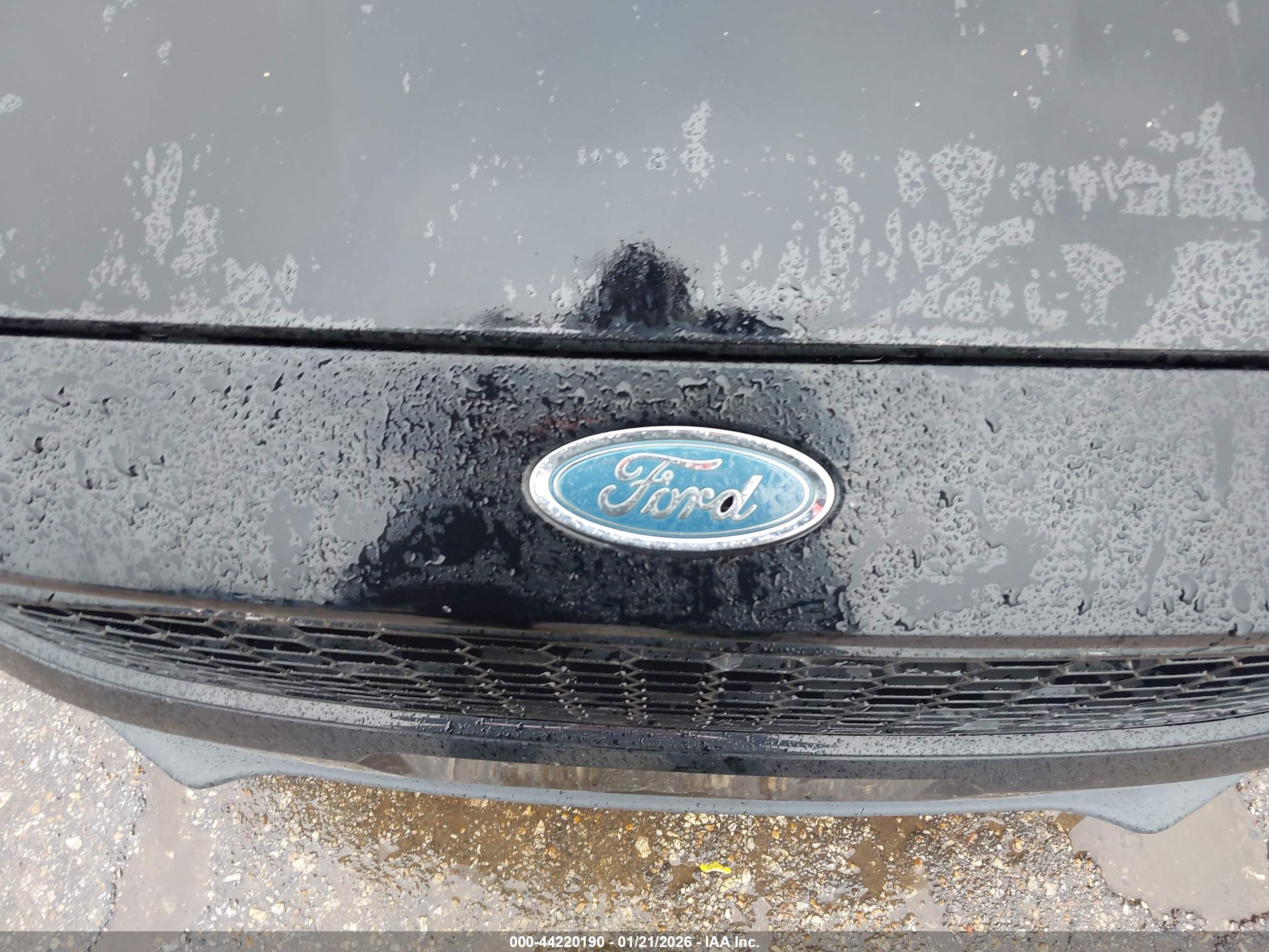 FORD FOCUS image 6