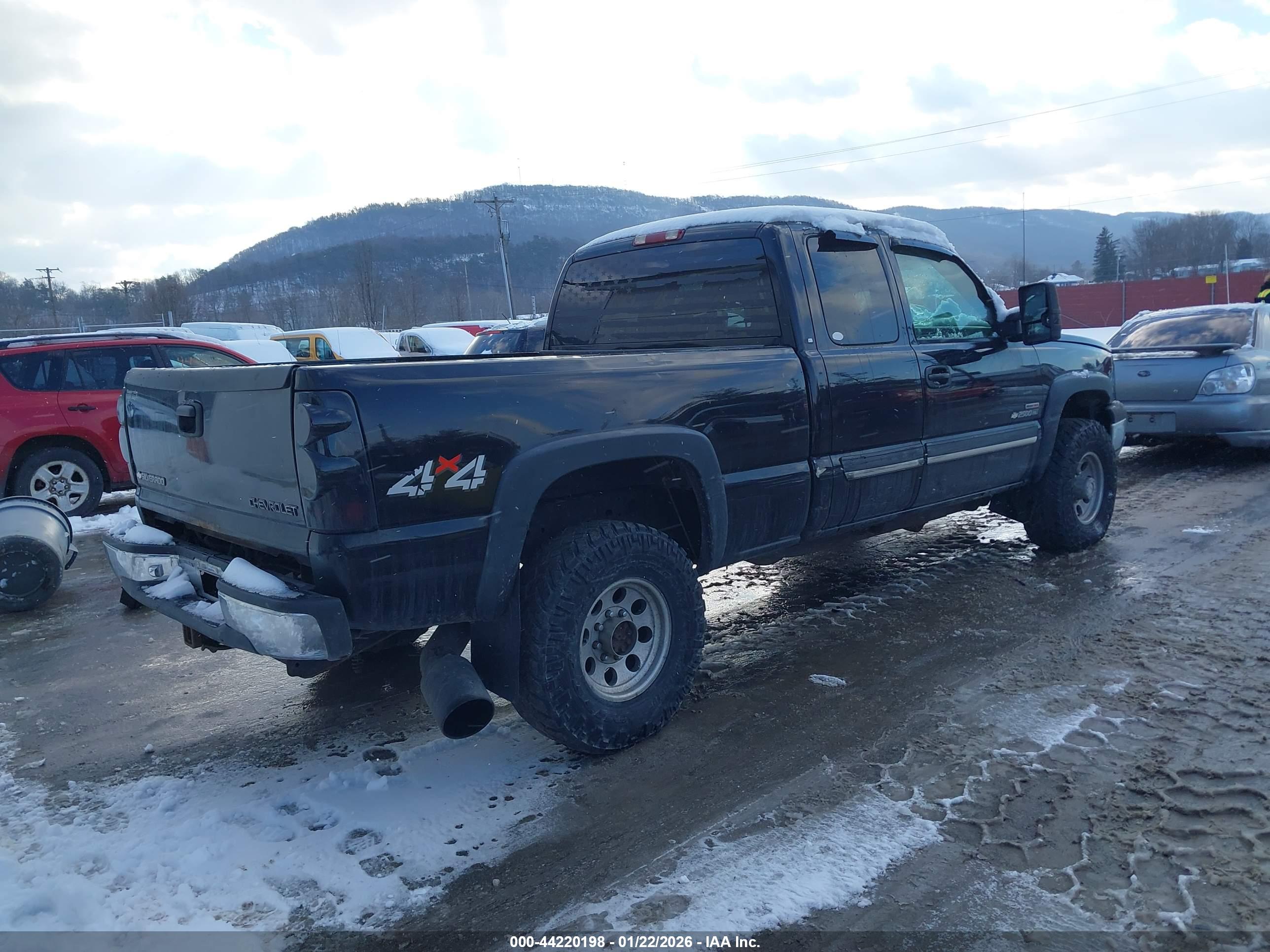 CHEVROLET SILVERADO image 4