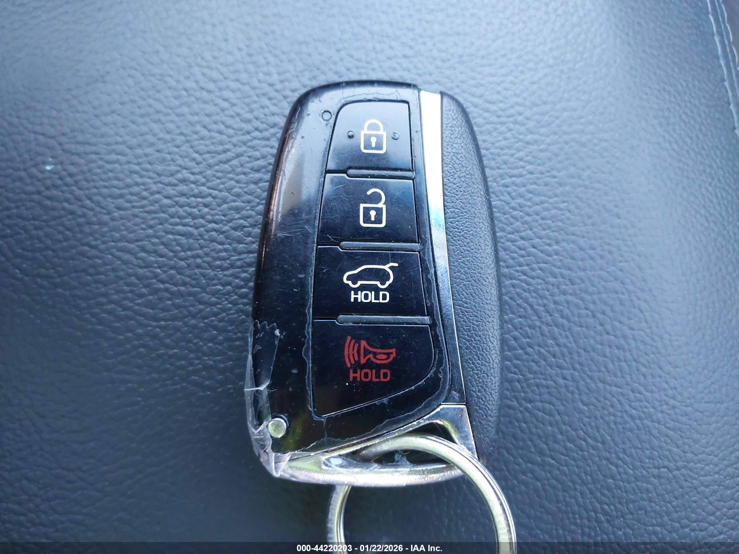 HYUNDAI SANTA image 11