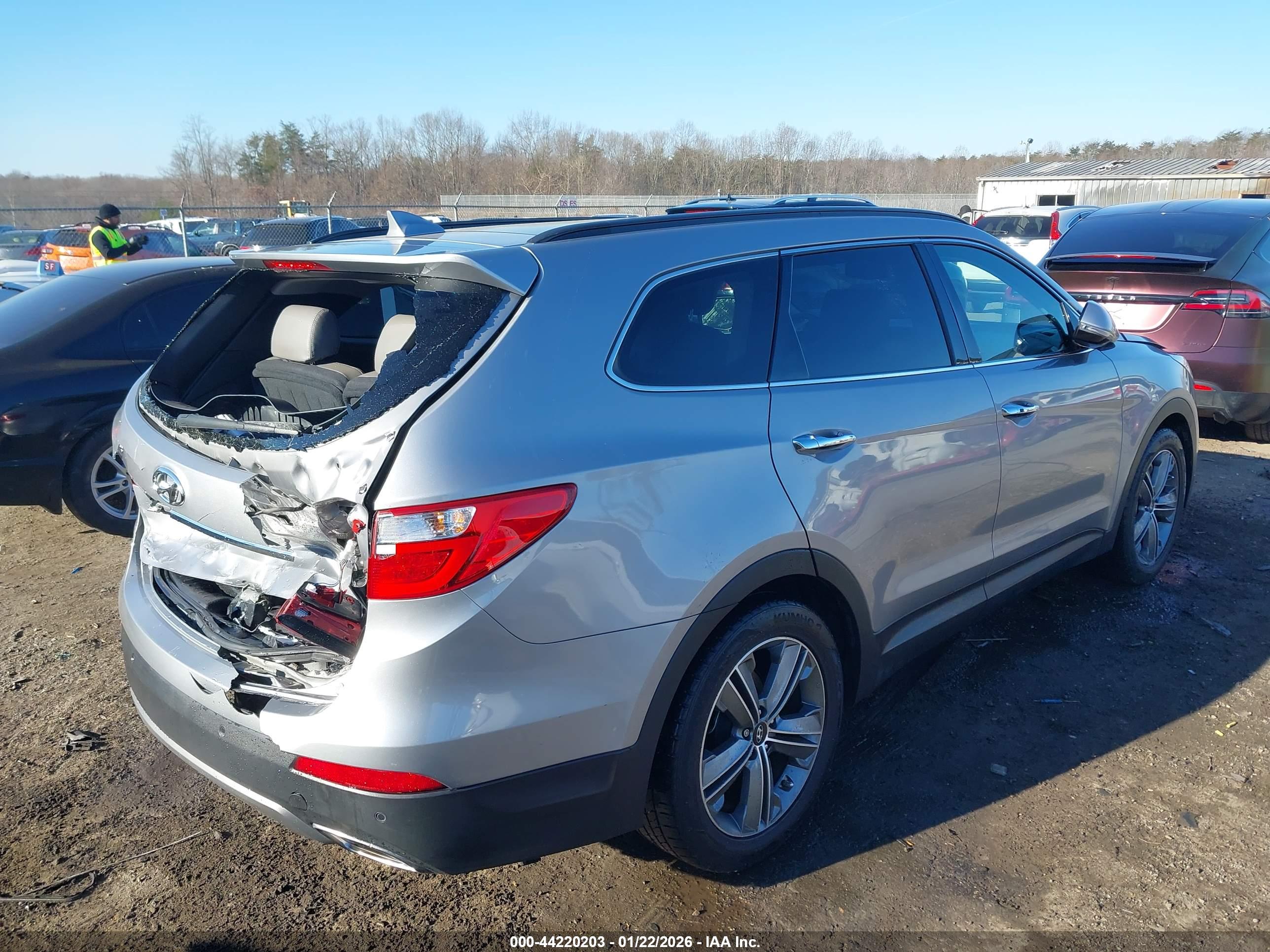 HYUNDAI SANTA image 4