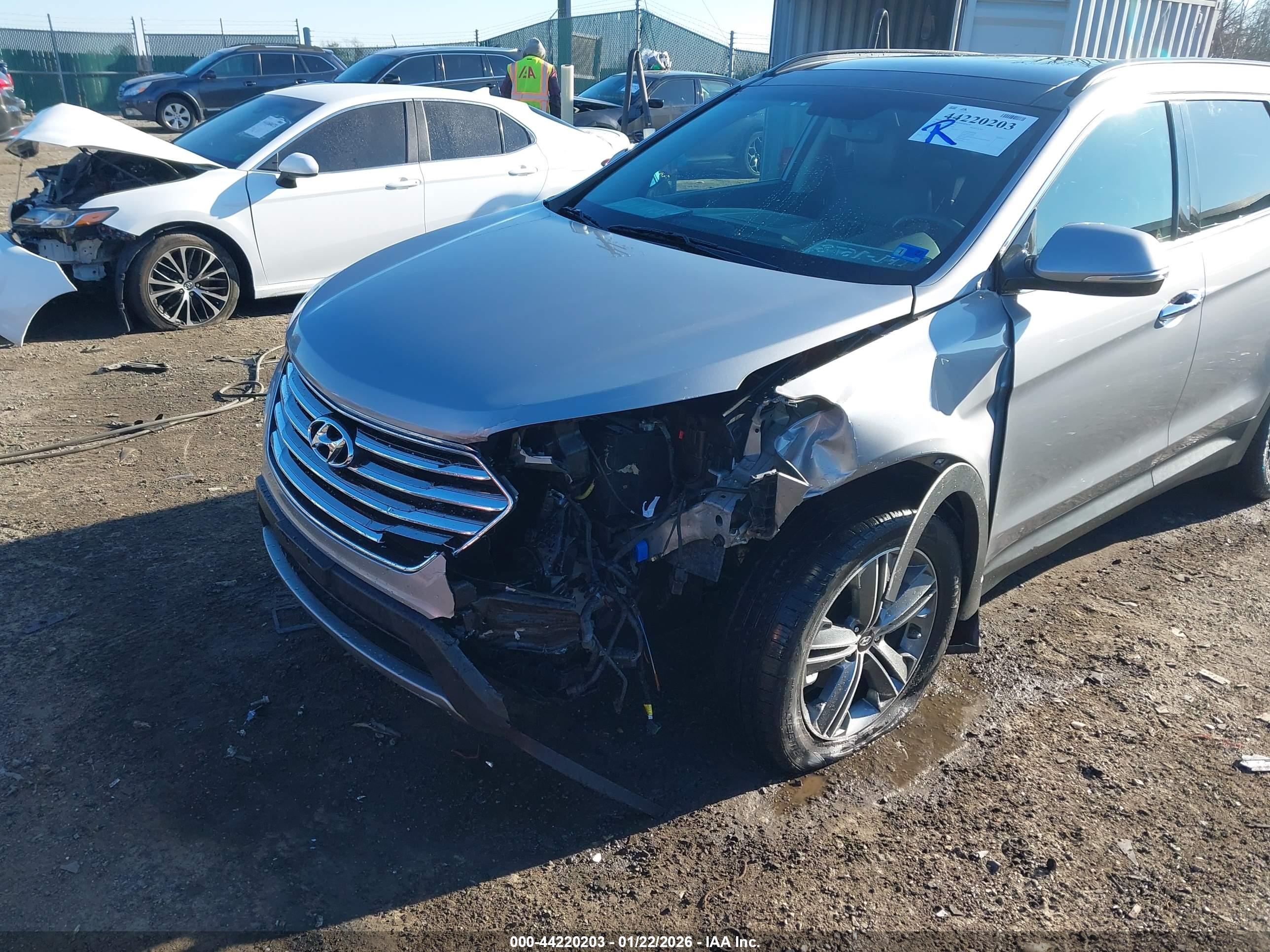 HYUNDAI SANTA image 6
