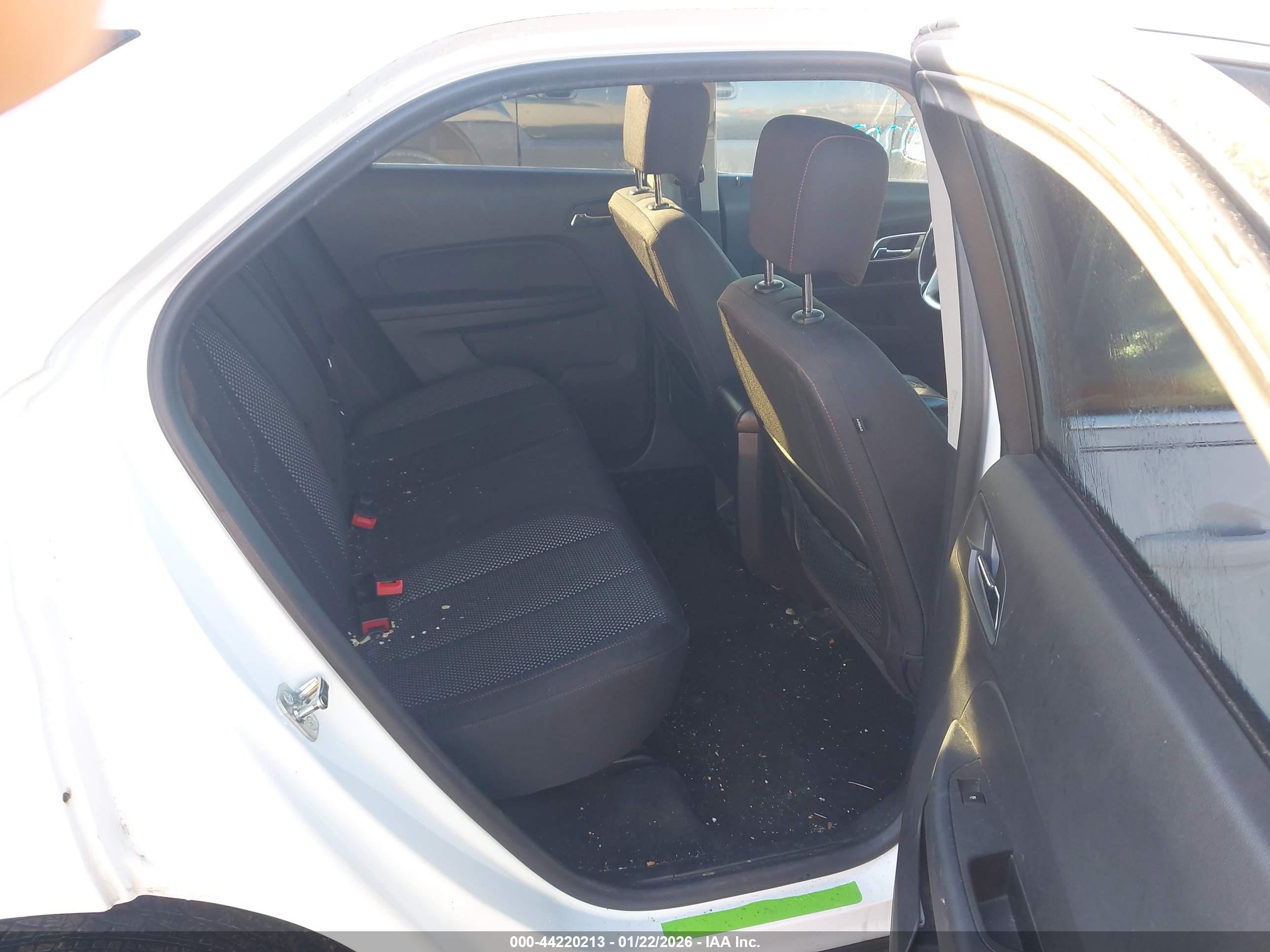 CHEVROLET EQUINOX image 8