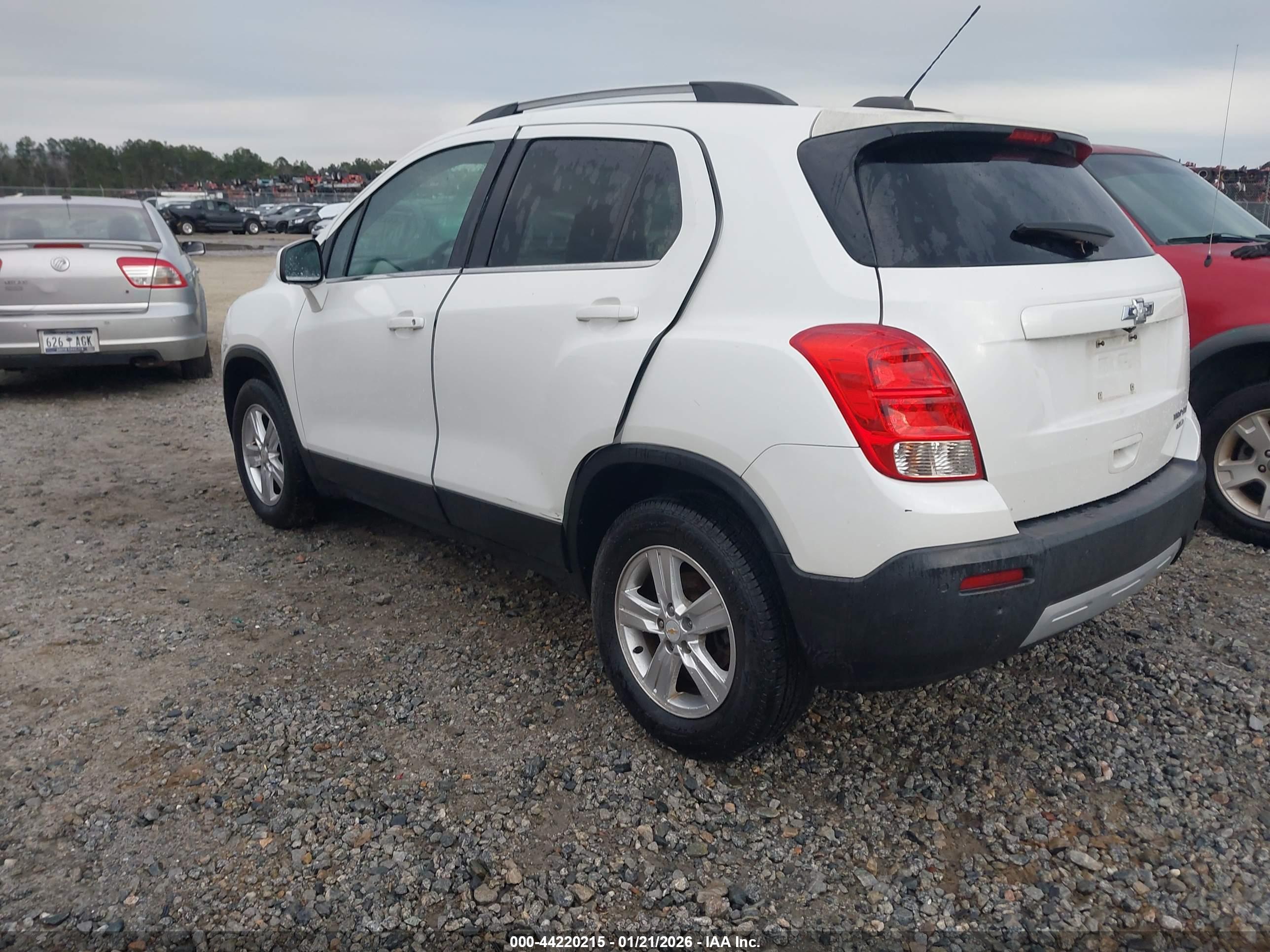 CHEVROLET TRAX image 3