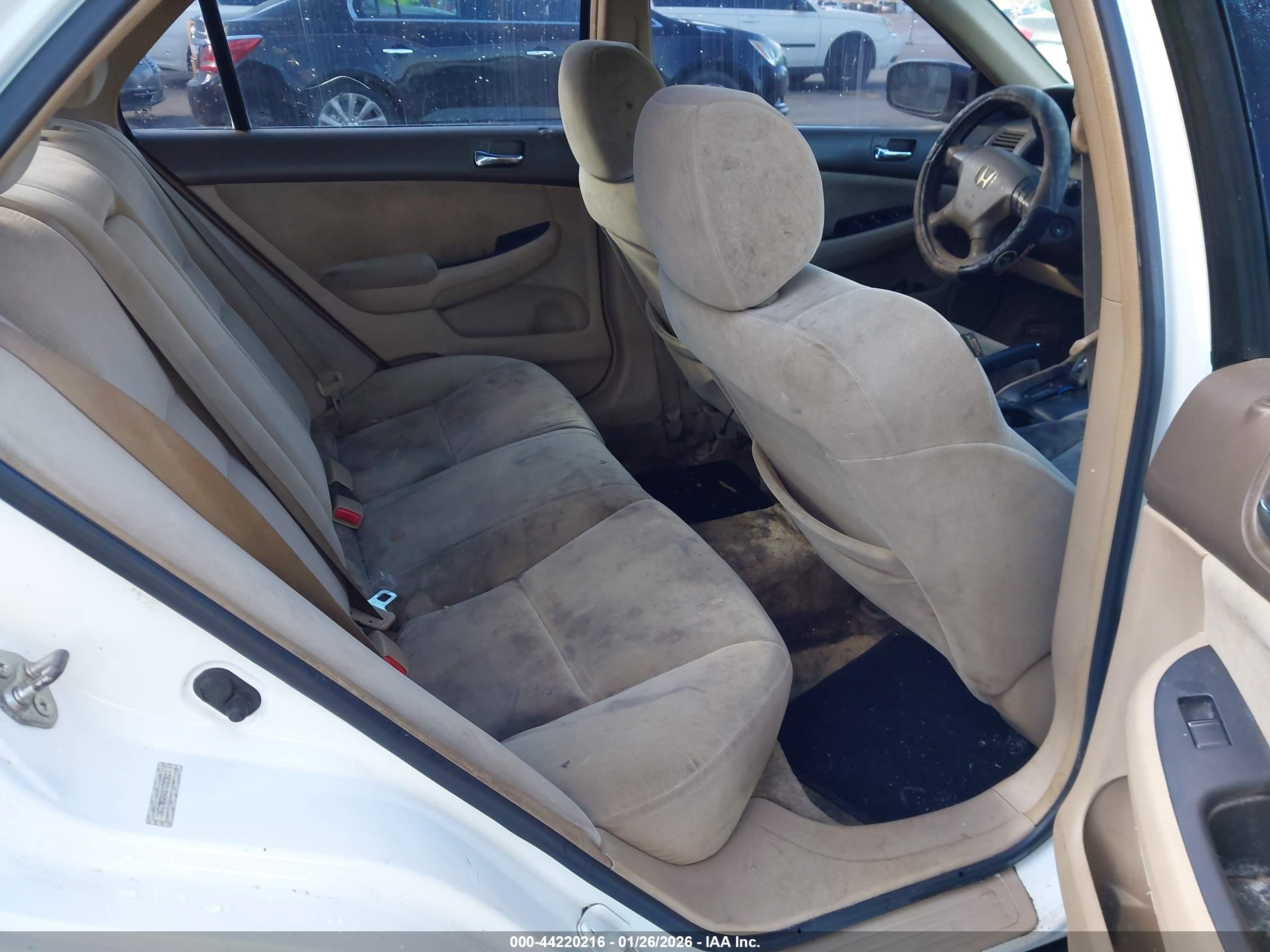 HONDA ACCORD image 8