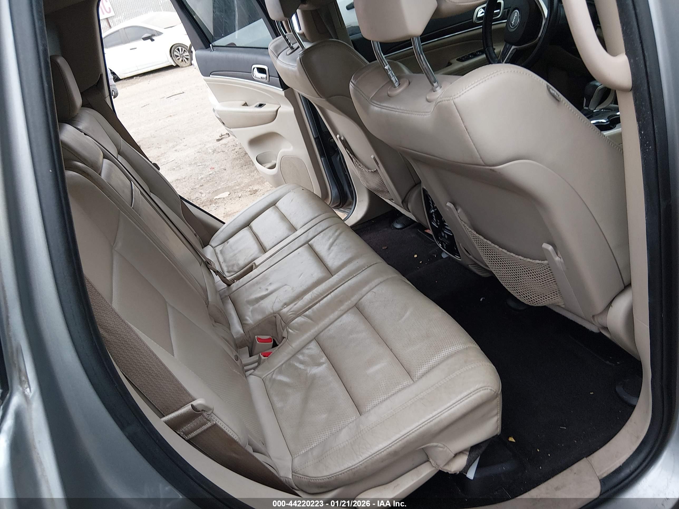 JEEP GRAND image 8