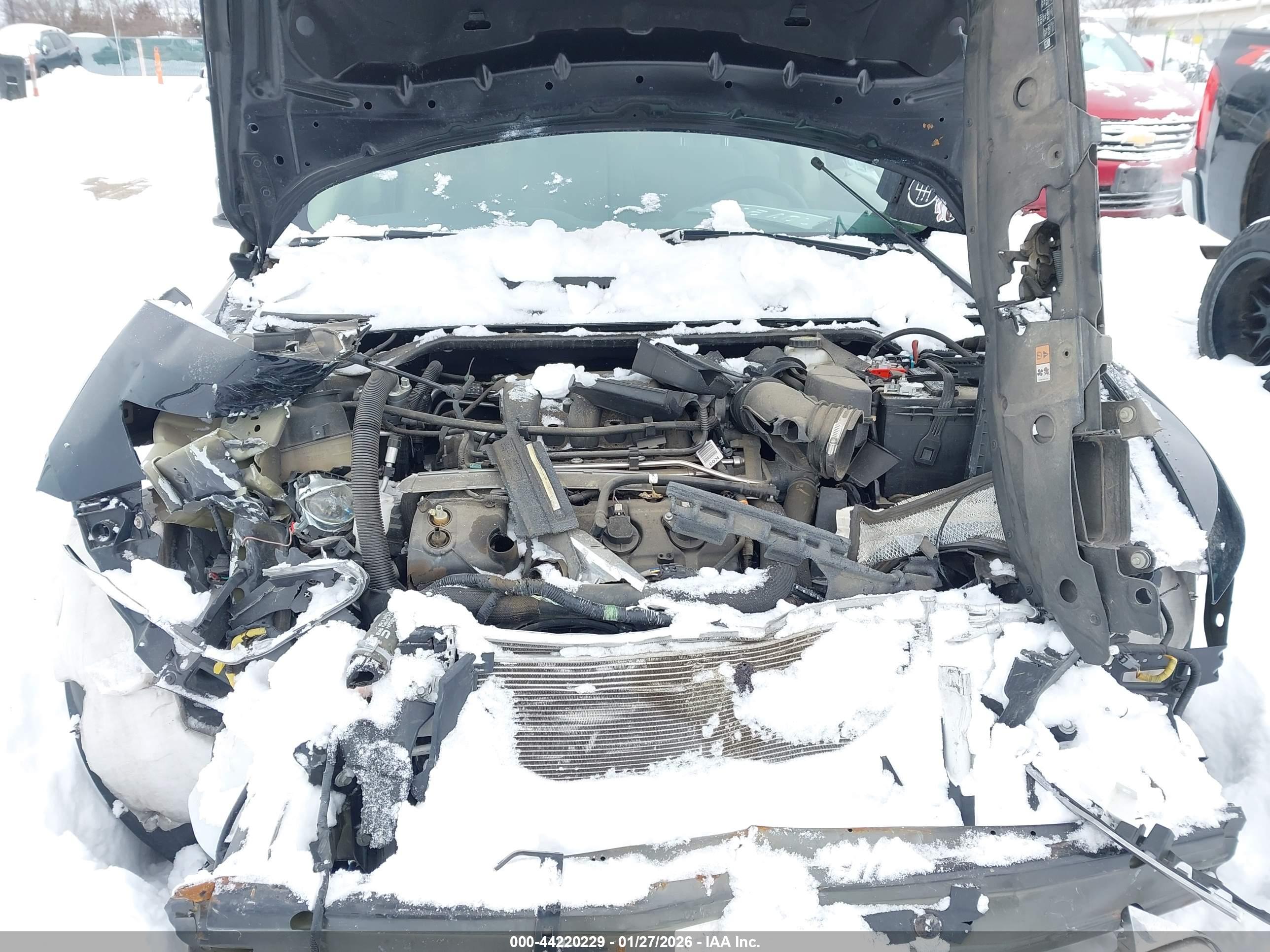 FORD TAURUS image 10