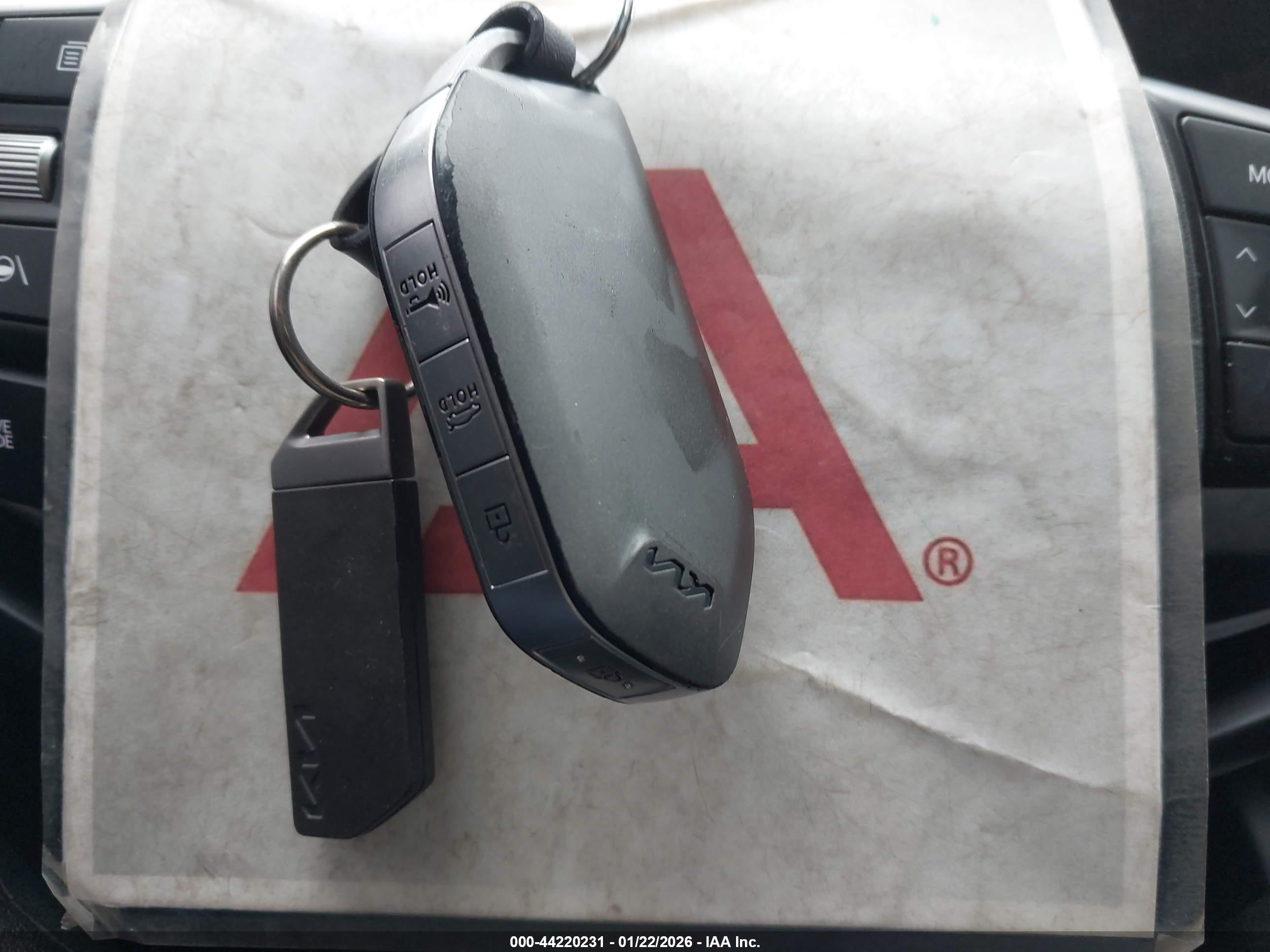 KIA K4 image 11