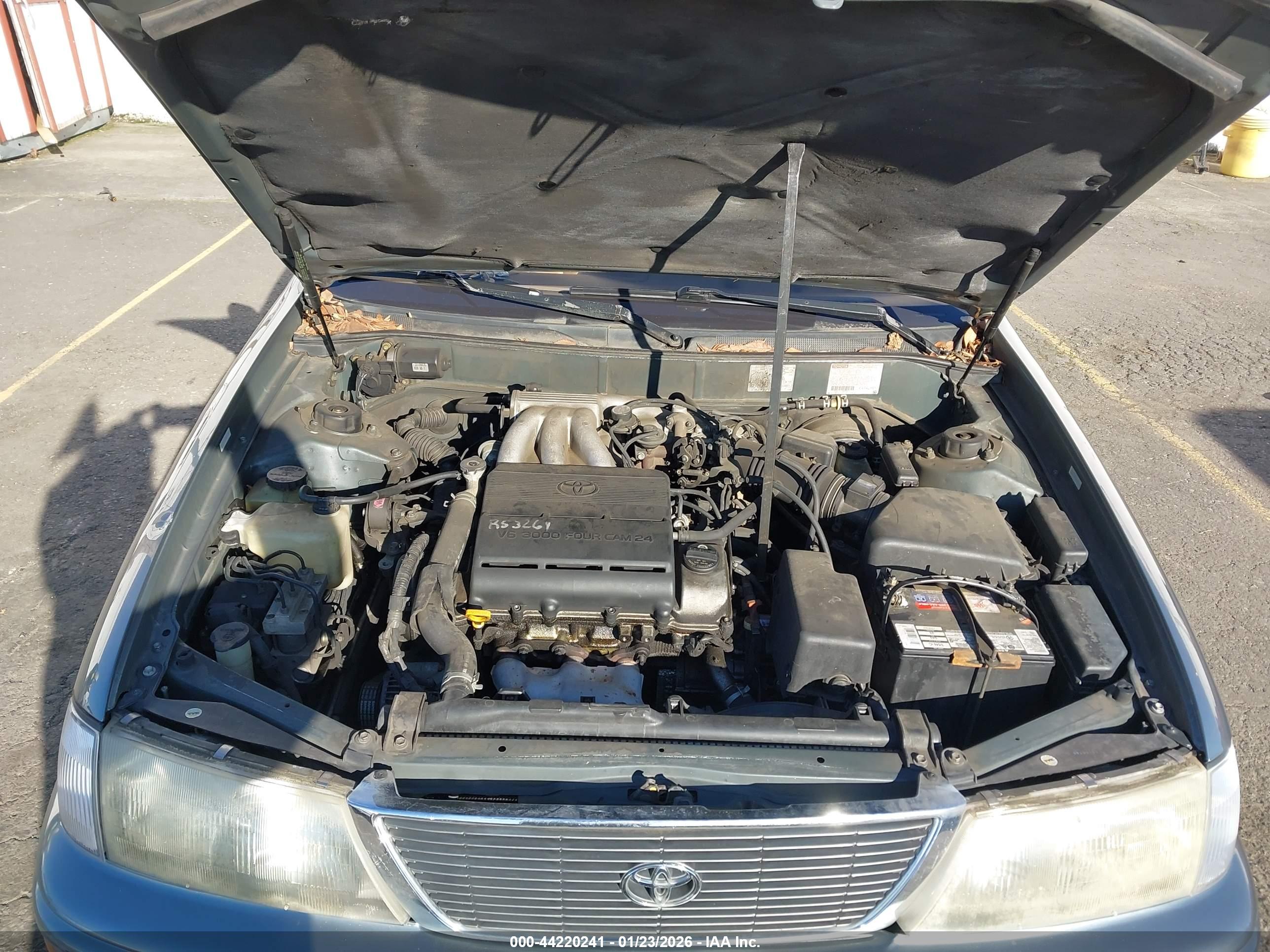 TOYOTA AVALON image 10