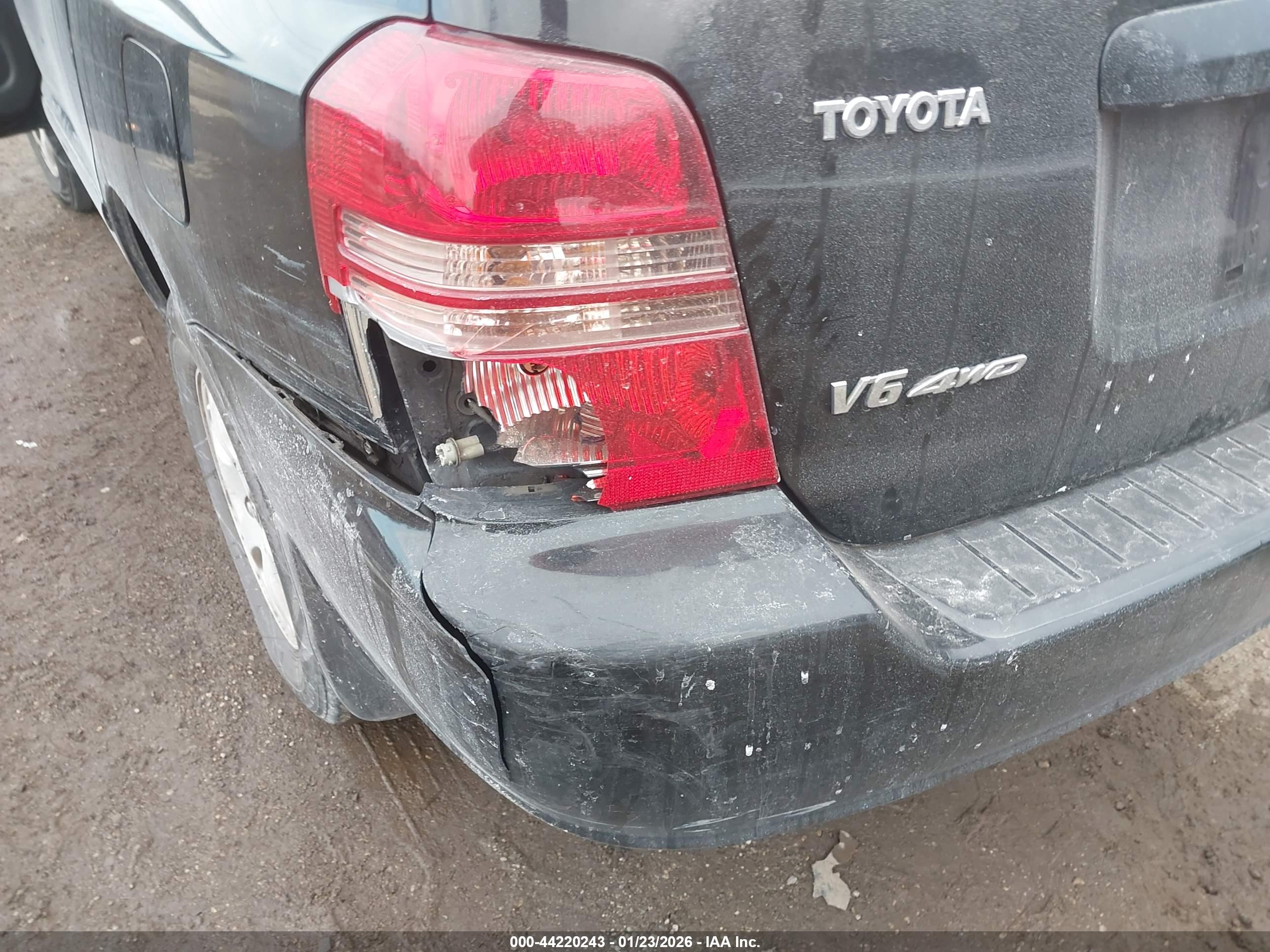 TOYOTA HIGHLANDER image 6