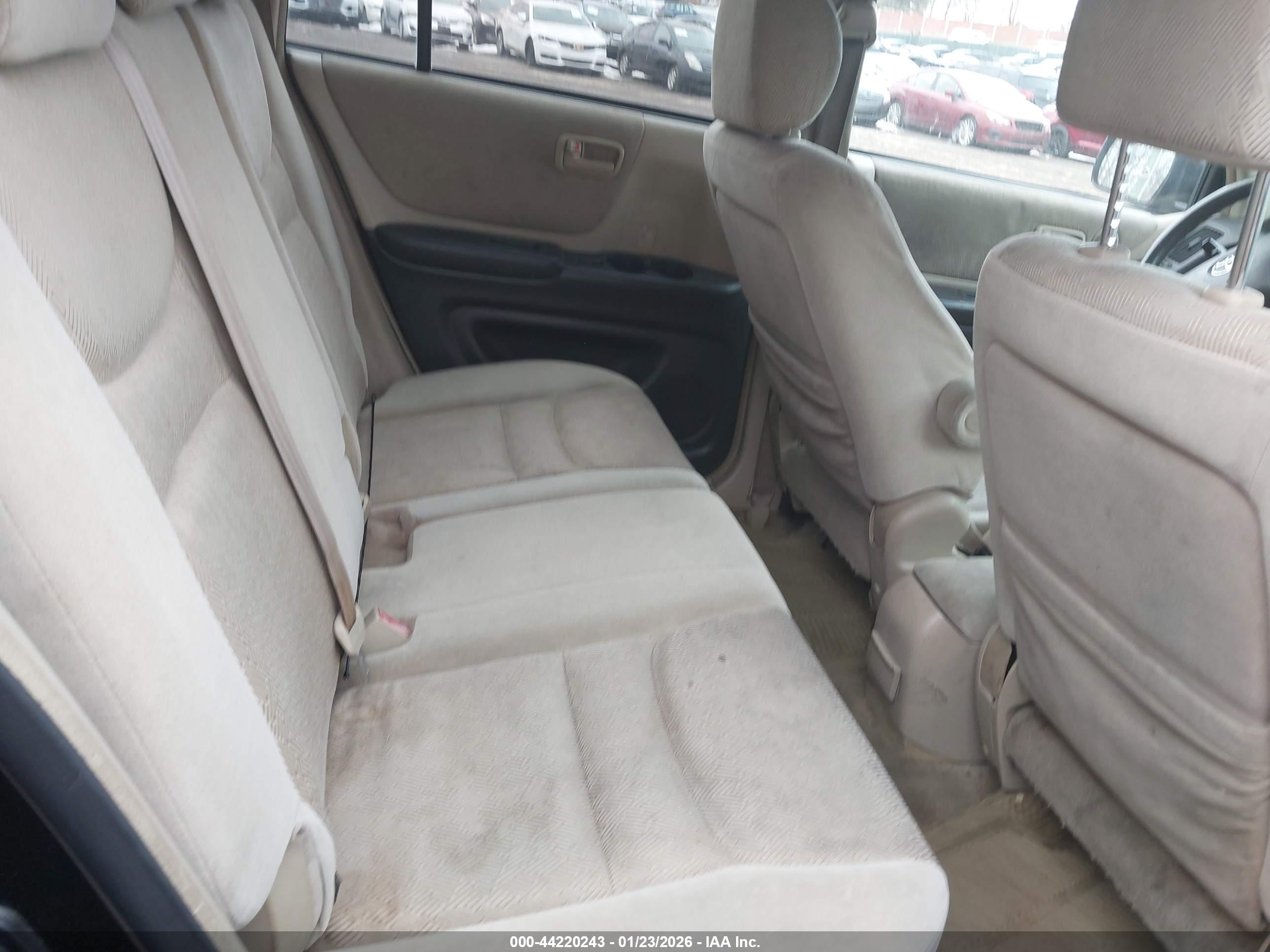 TOYOTA HIGHLANDER image 8