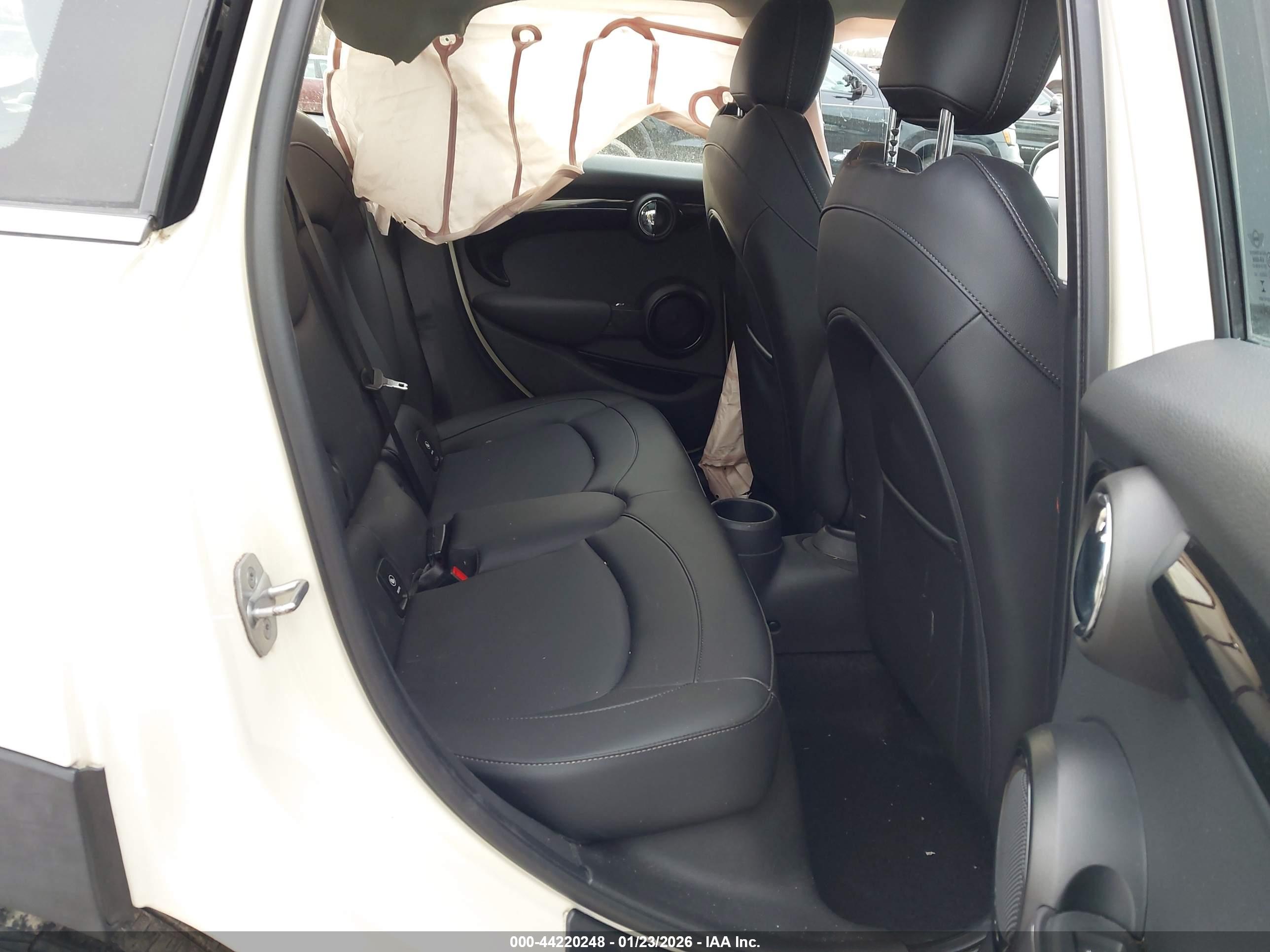 MINI HARDTOP image 8