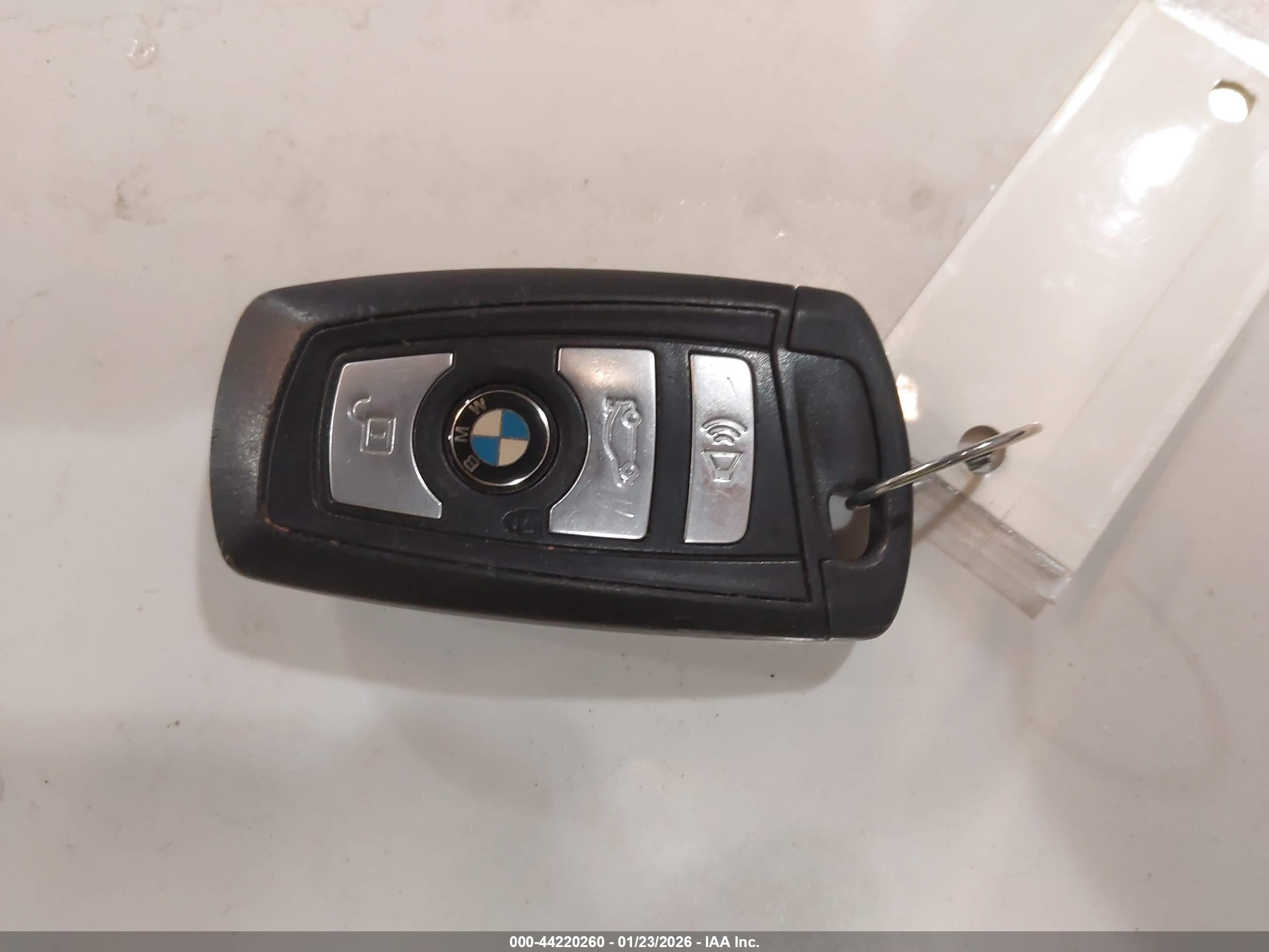 BMW 528I image 11