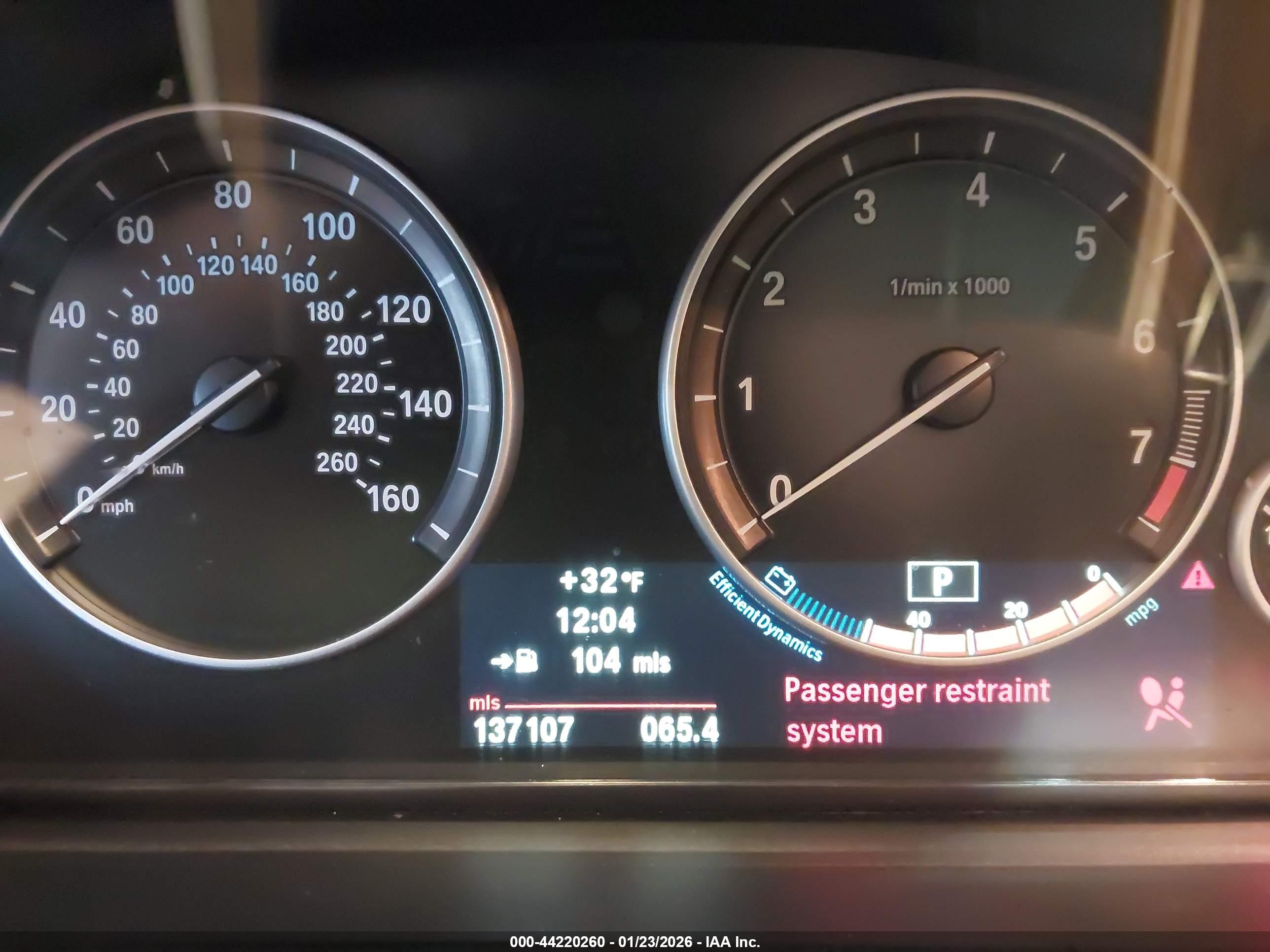 BMW 528I image 7
