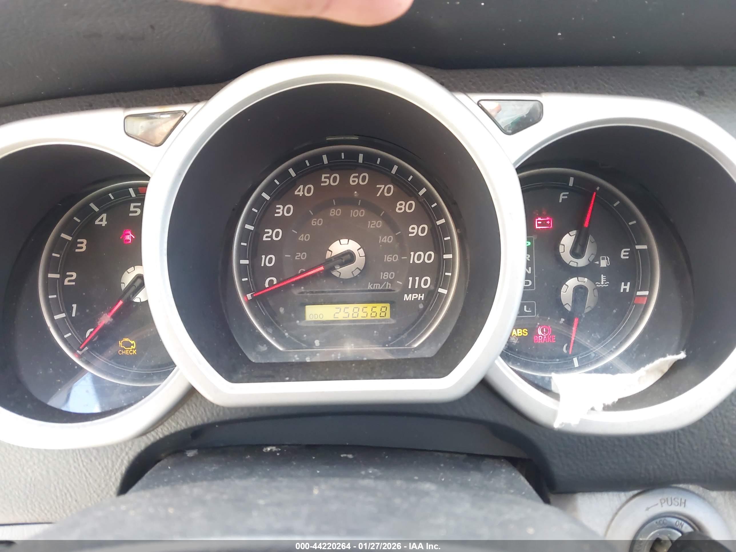 TOYOTA 4RUNNER image 7