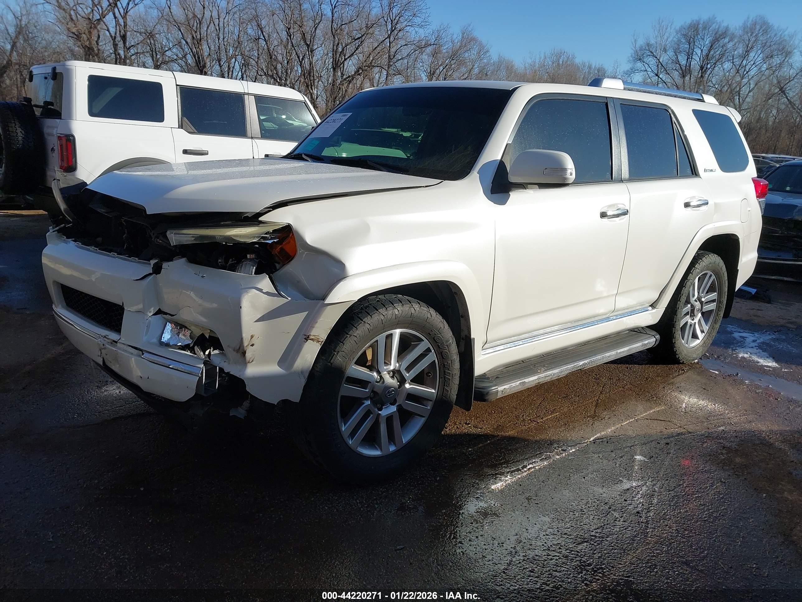 TOYOTA 4RUNNER image 2