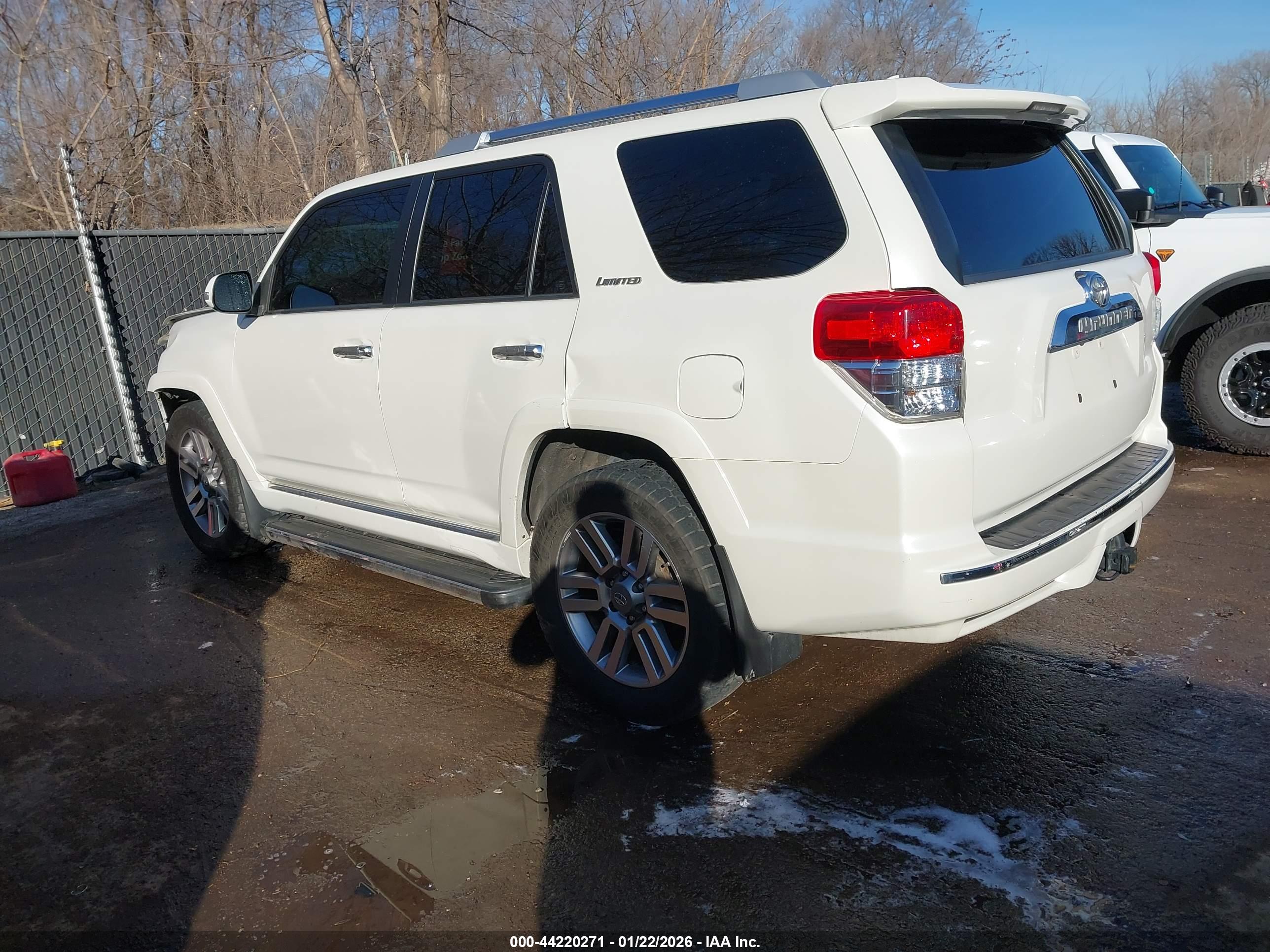 TOYOTA 4RUNNER image 3