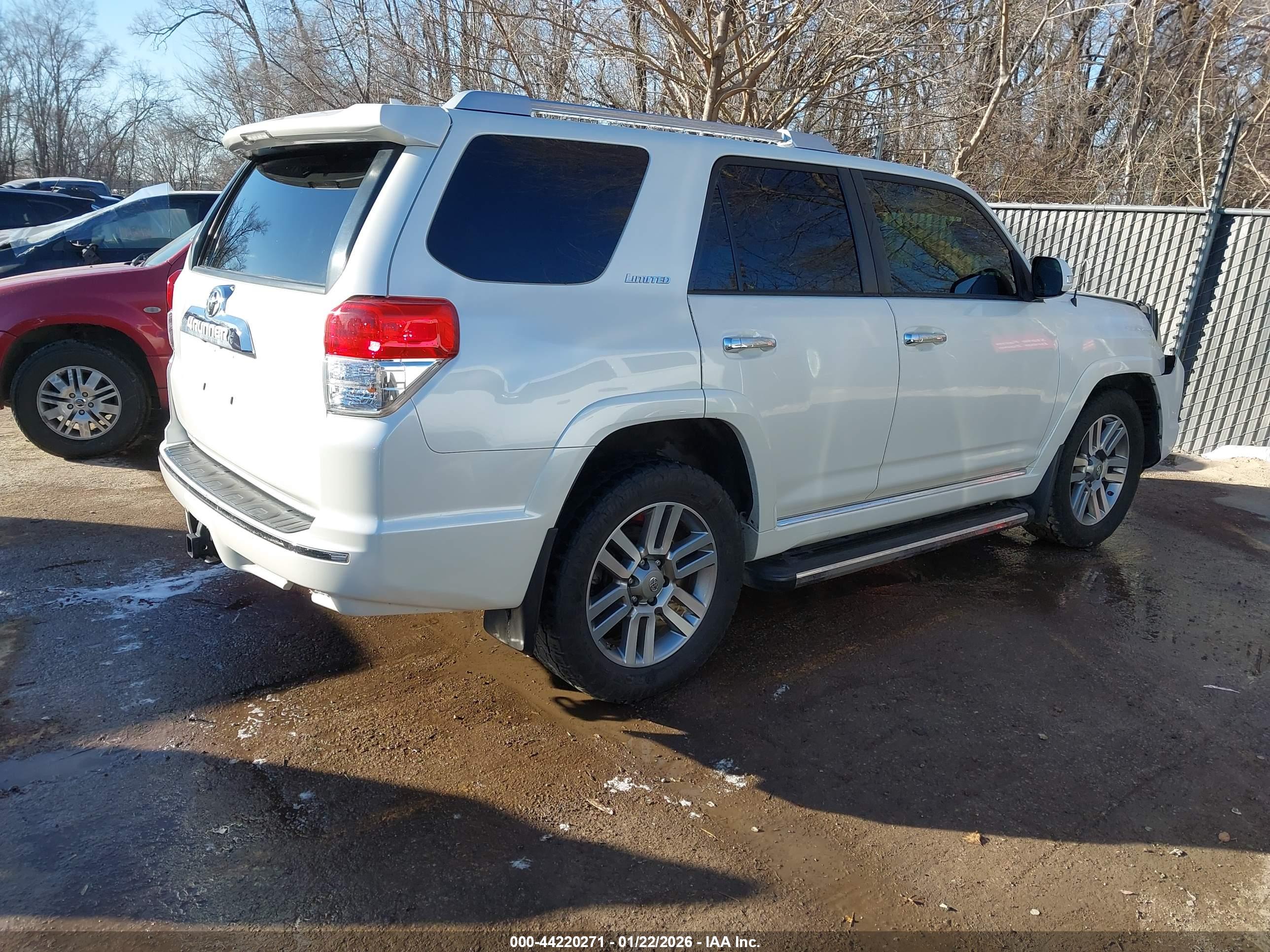 TOYOTA 4RUNNER image 4