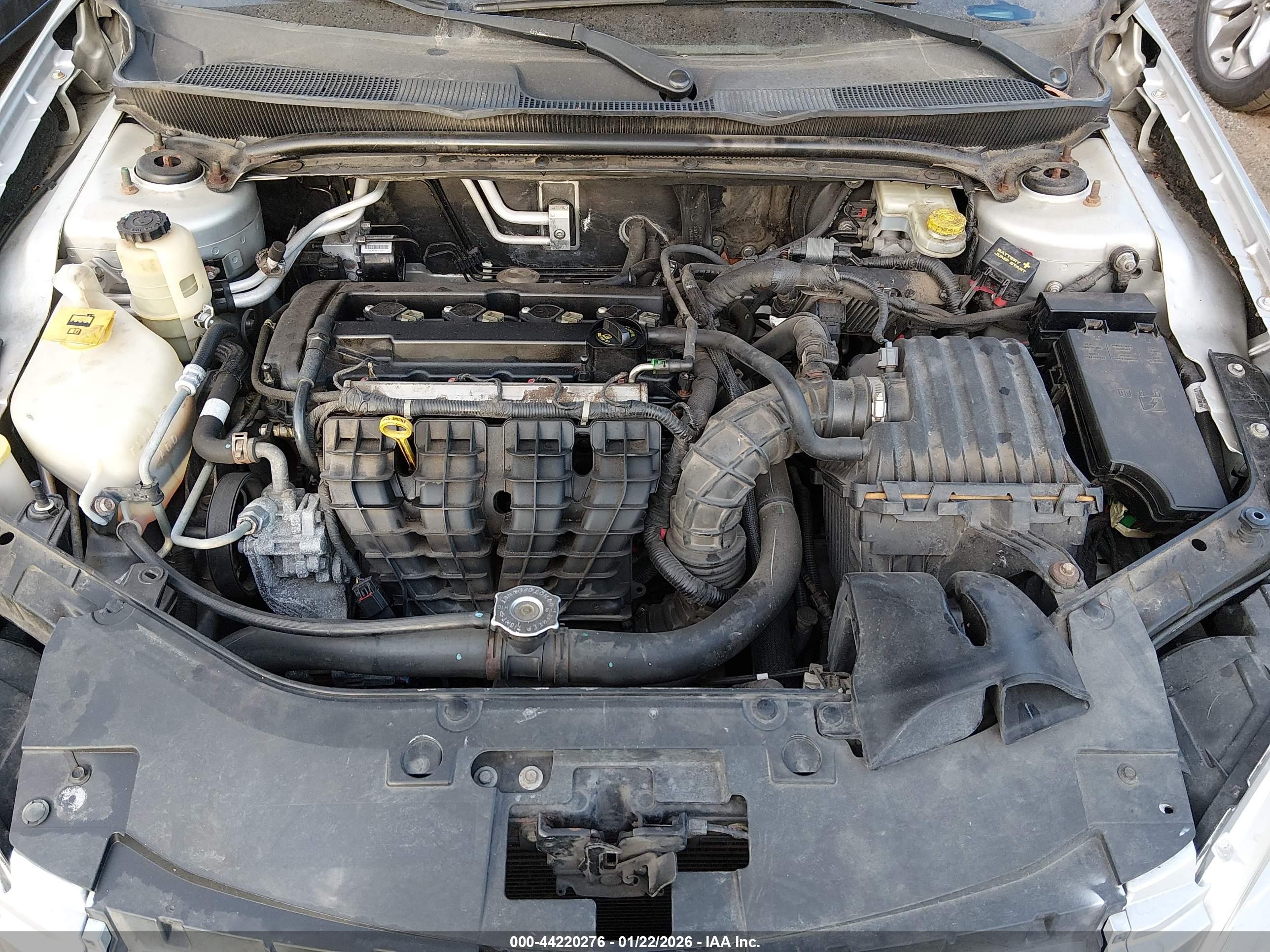 CHRYSLER 200 image 10
