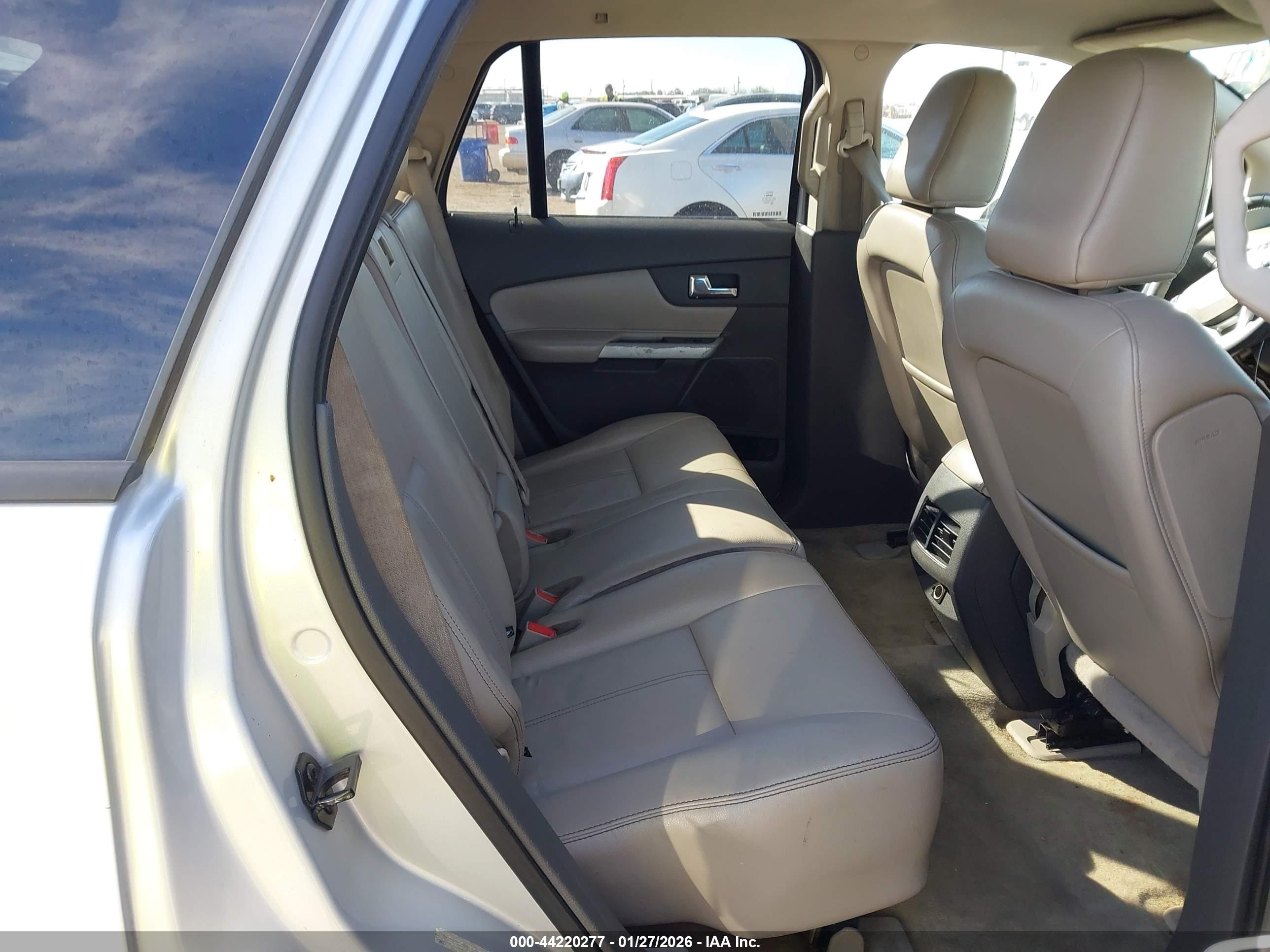 FORD EDGE image 8