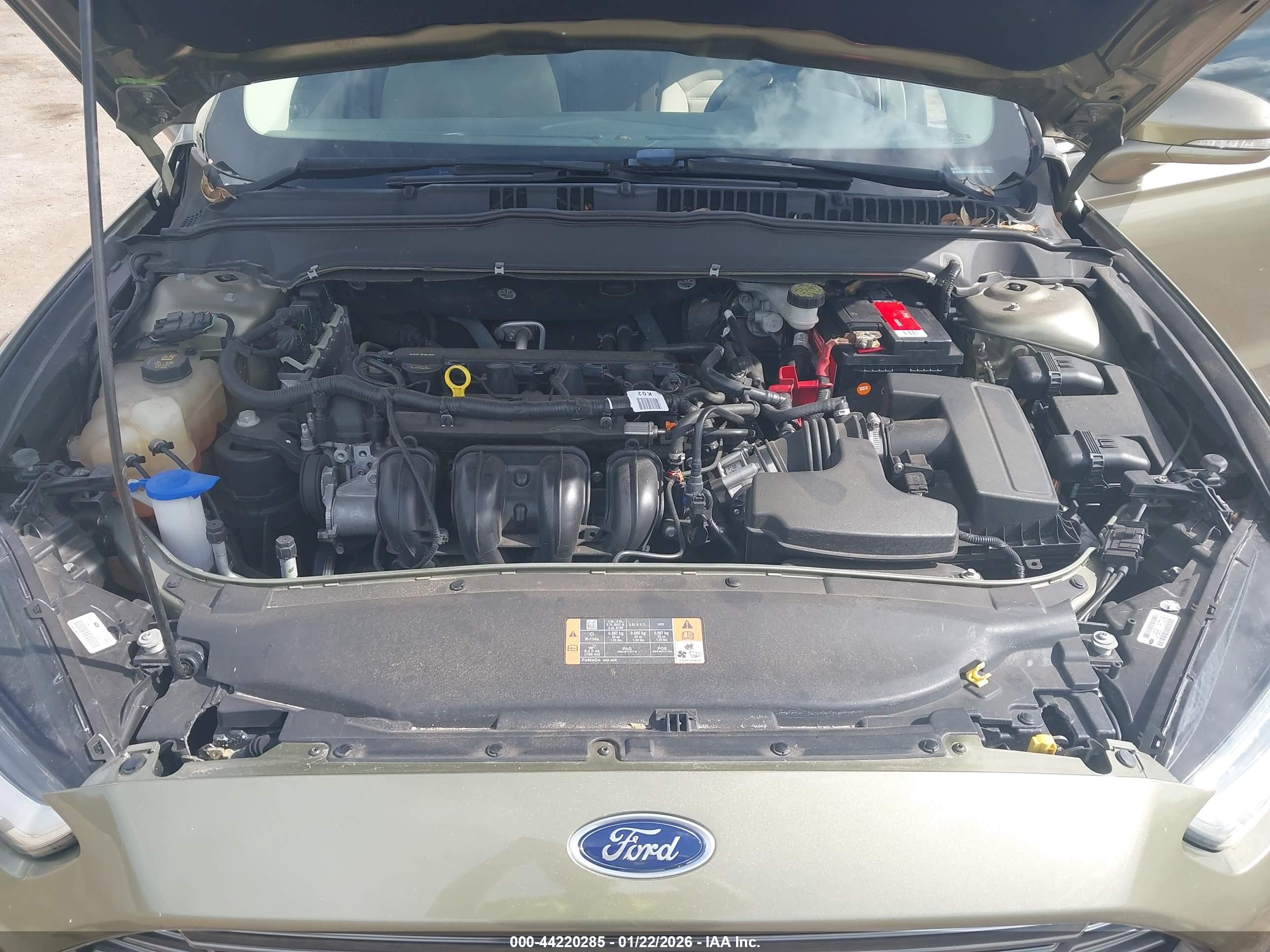 FORD FUSION image 10