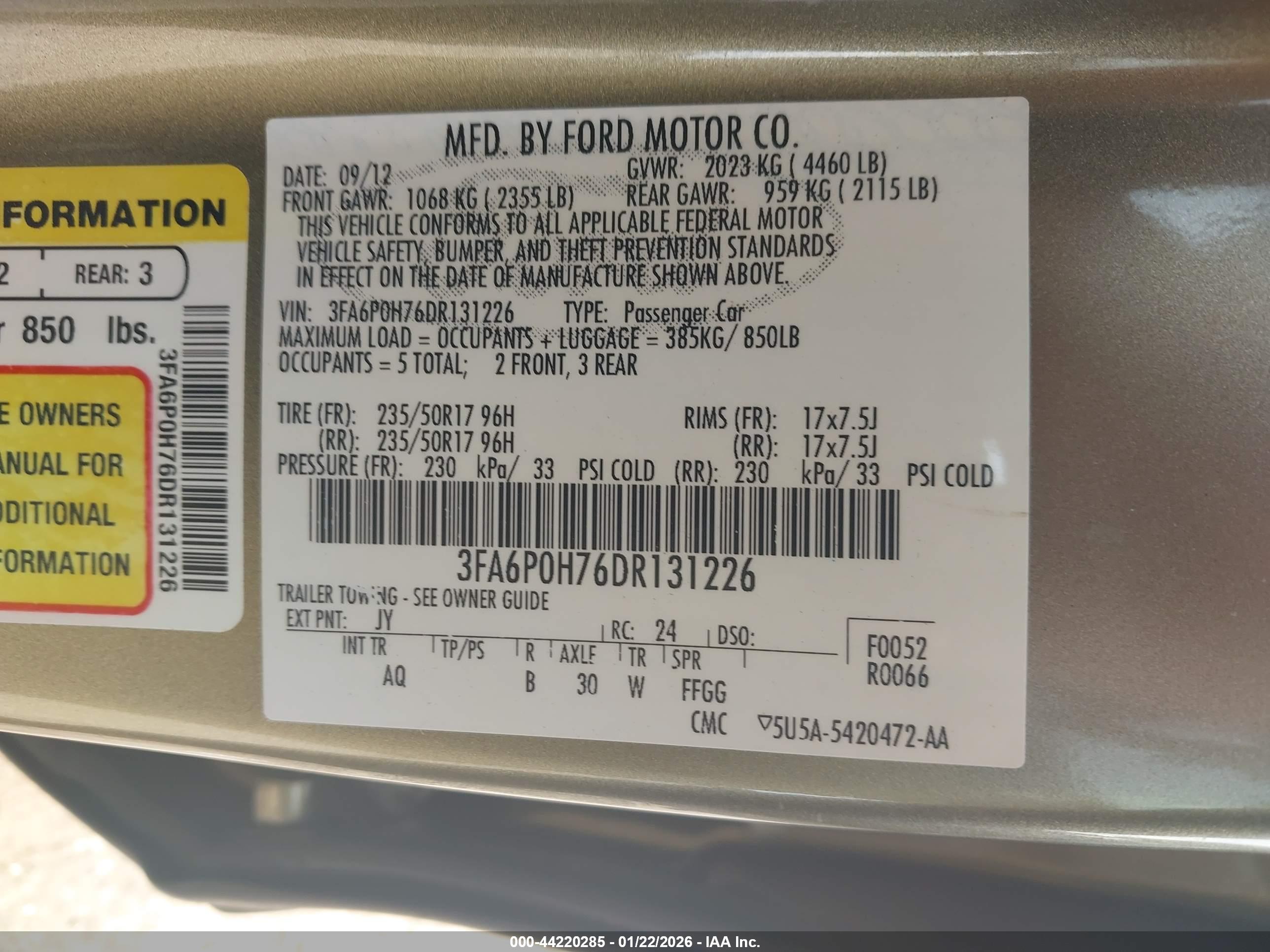 FORD FUSION image 9