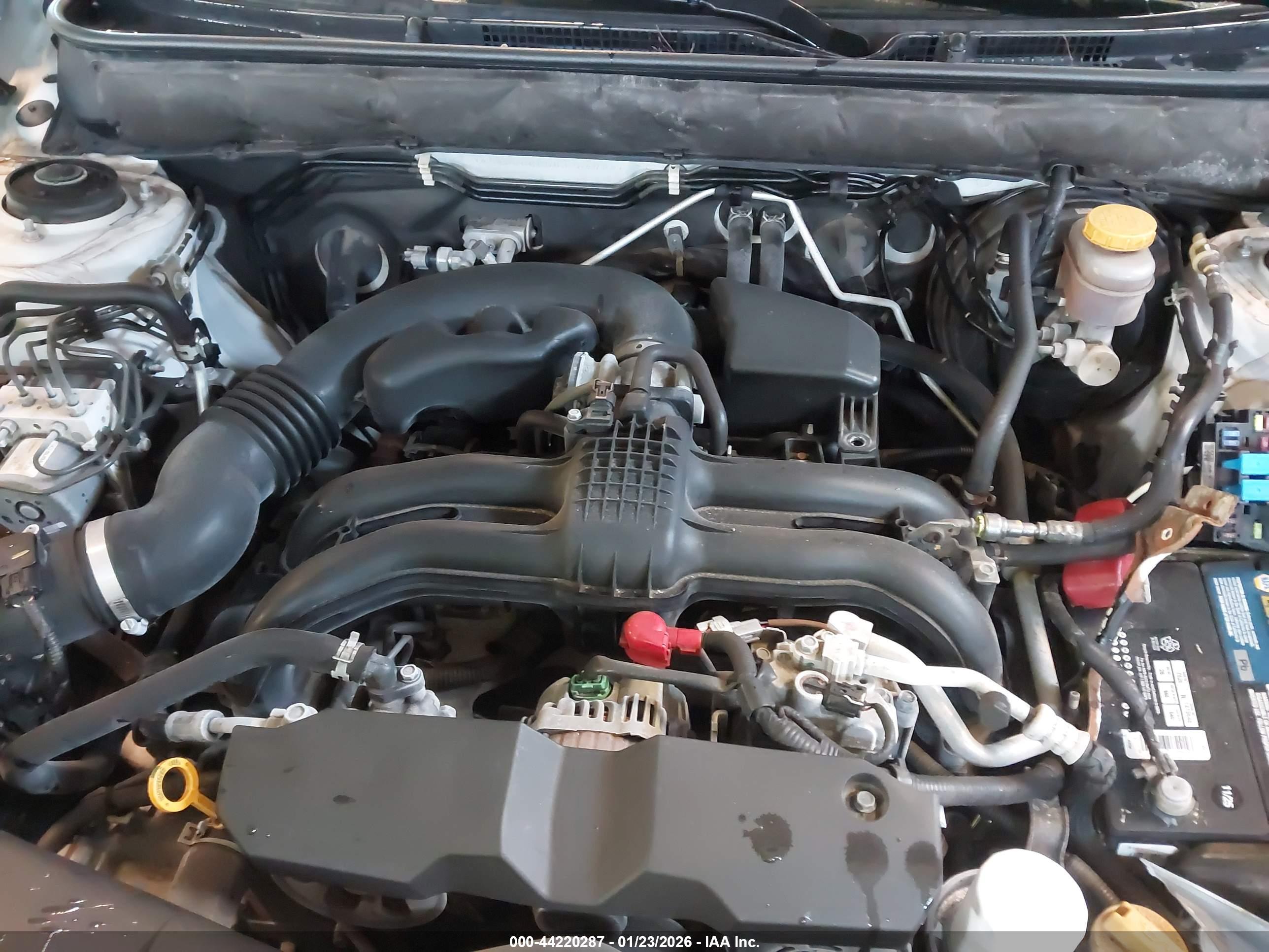 SUBARU OUTBACK image 10