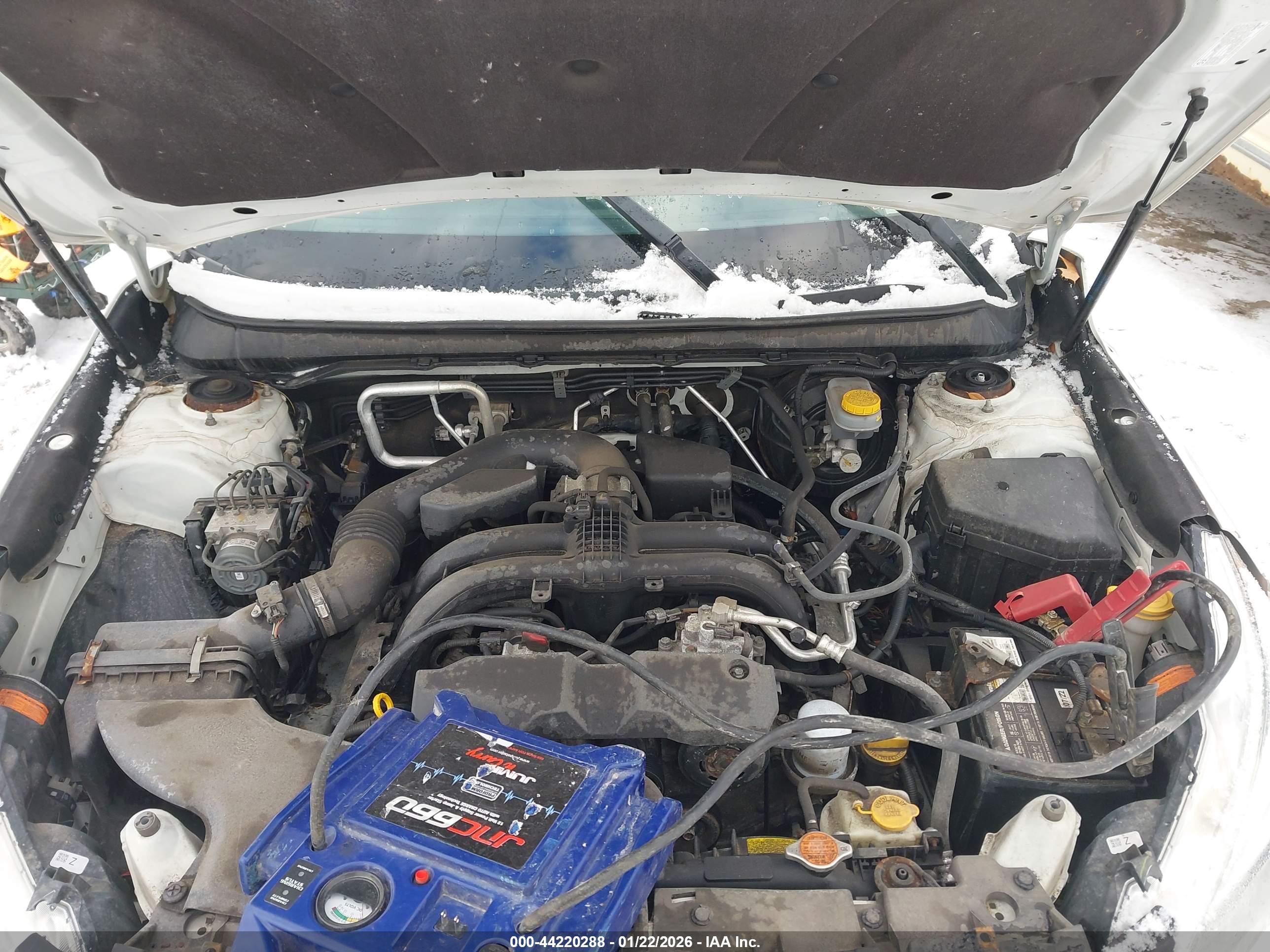 SUBARU OUTBACK image 10