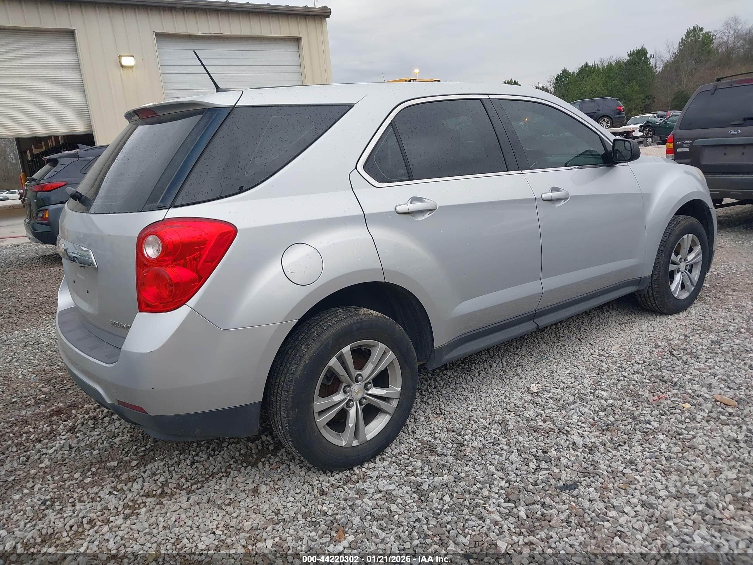 CHEVROLET EQUINOX image 4
