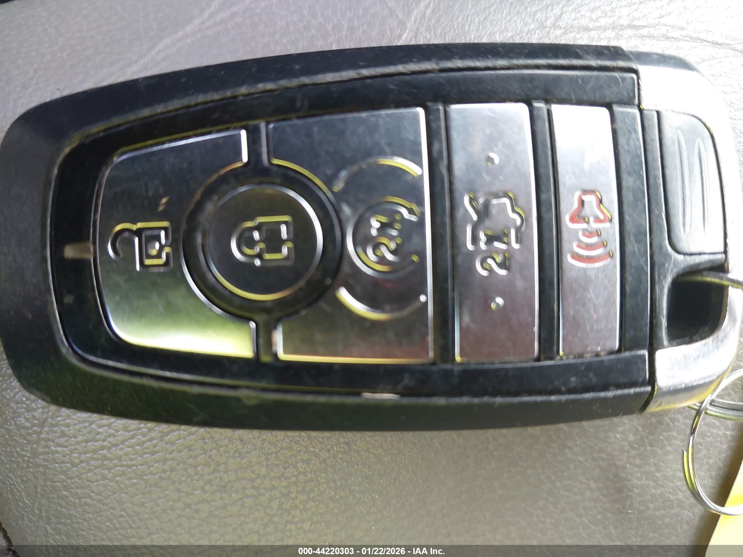 FORD FUSION image 11