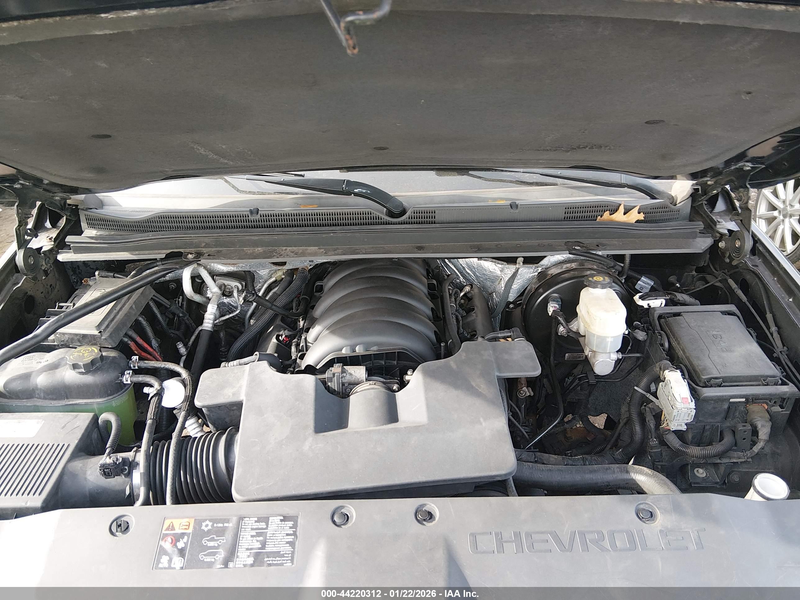 CHEVROLET SUBURBAN image 10
