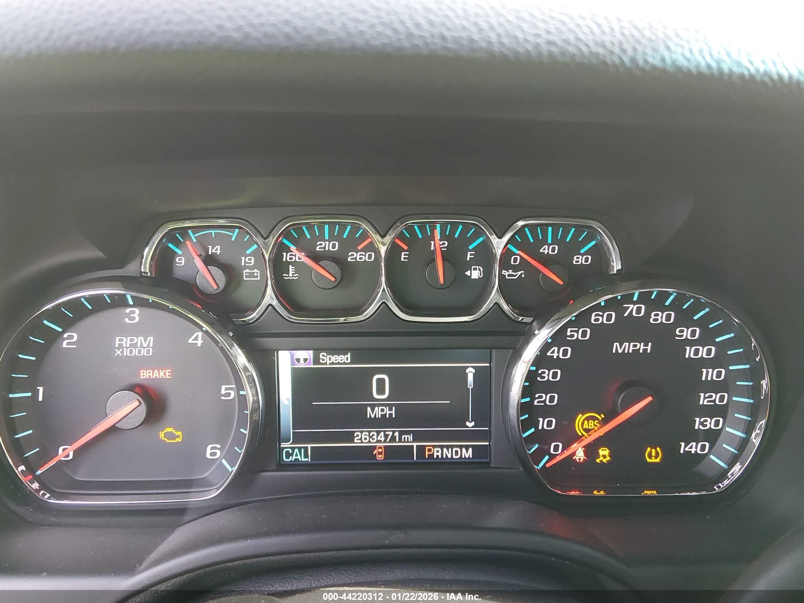 CHEVROLET SUBURBAN image 7