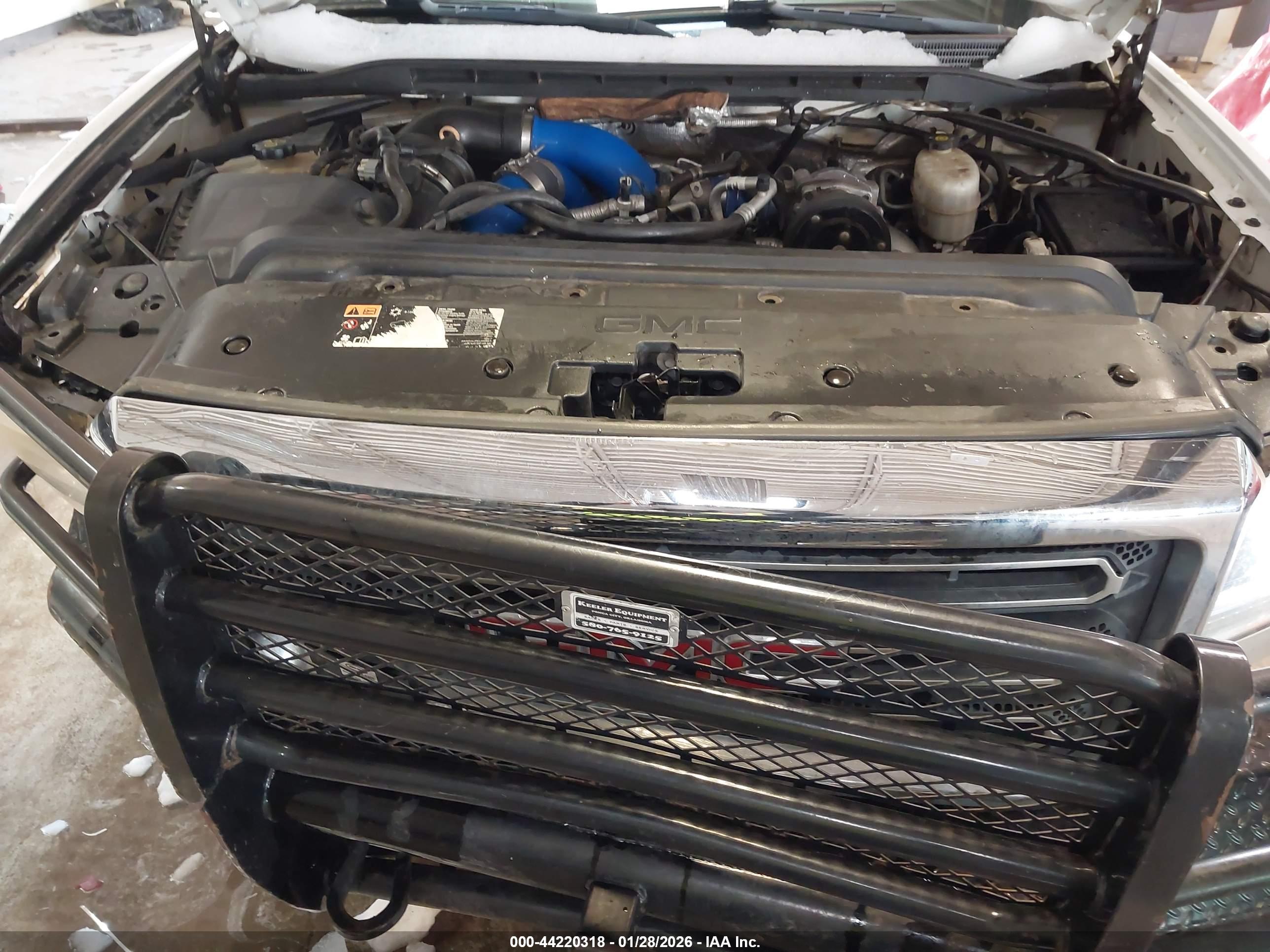 GMC SIERRA image 10