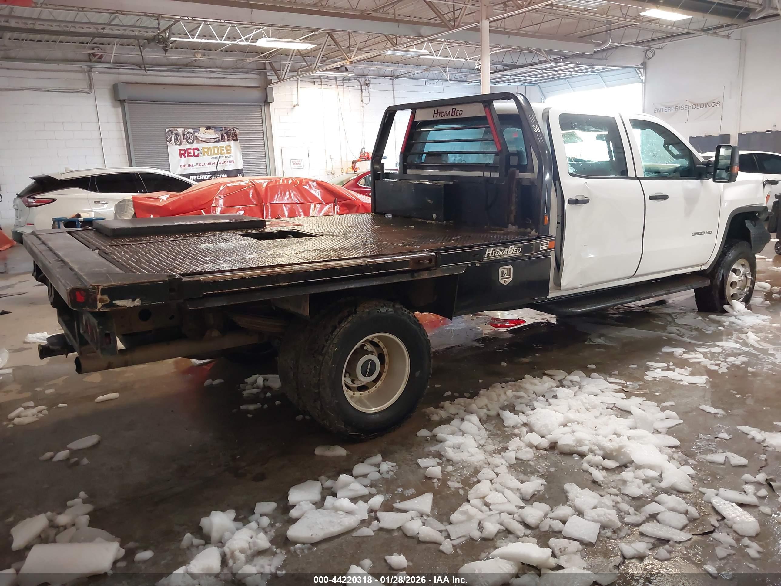 GMC SIERRA image 4