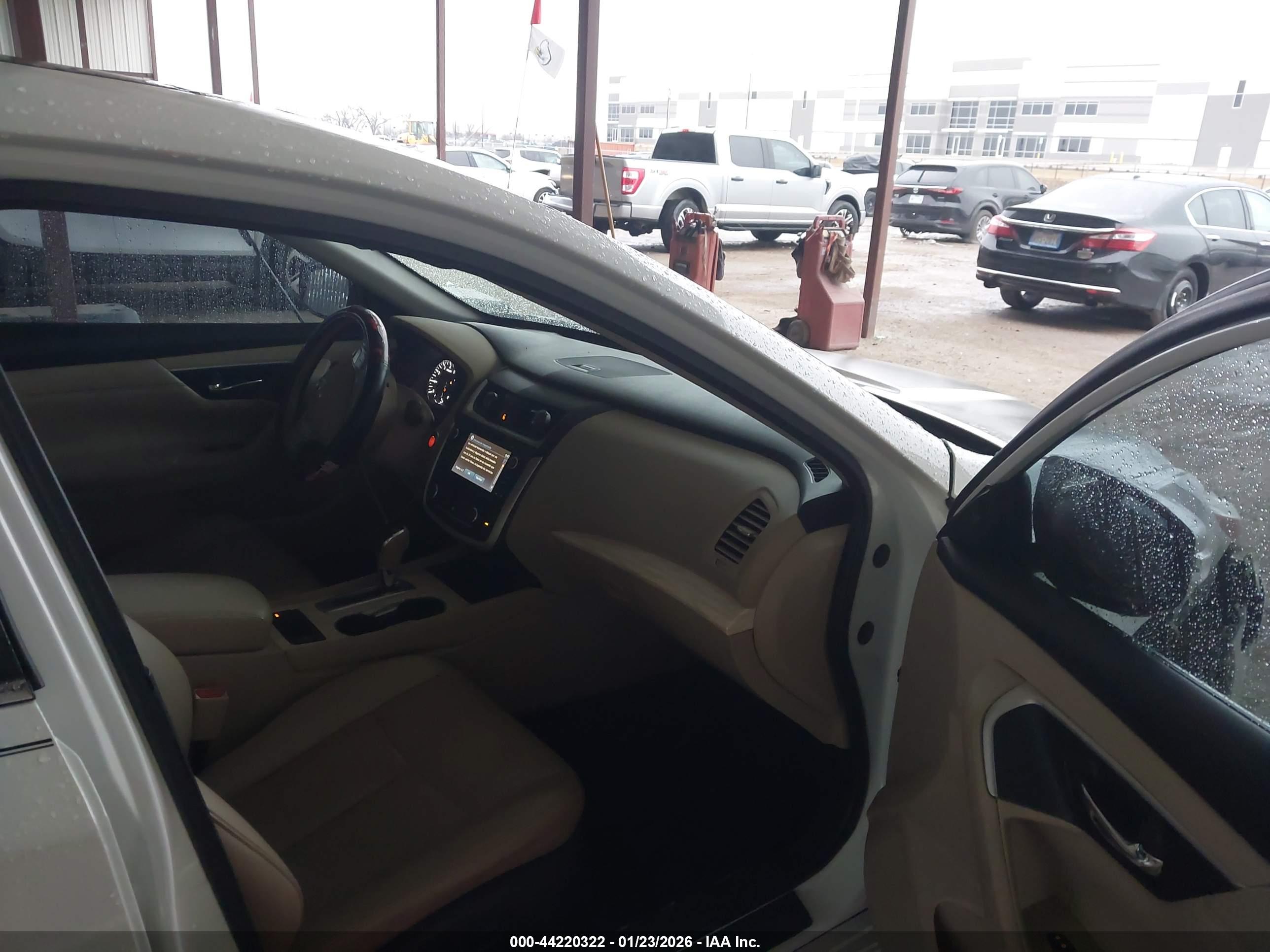 NISSAN ALTIMA image 5