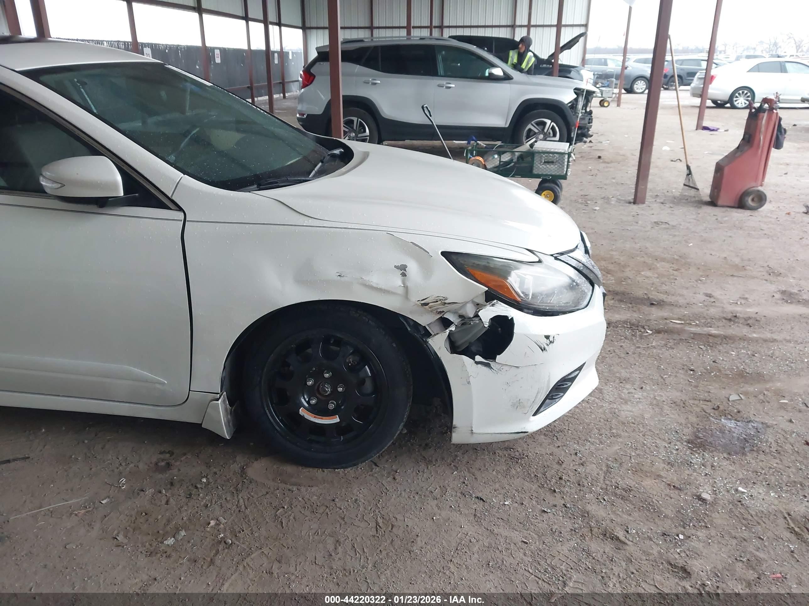 NISSAN ALTIMA image 6