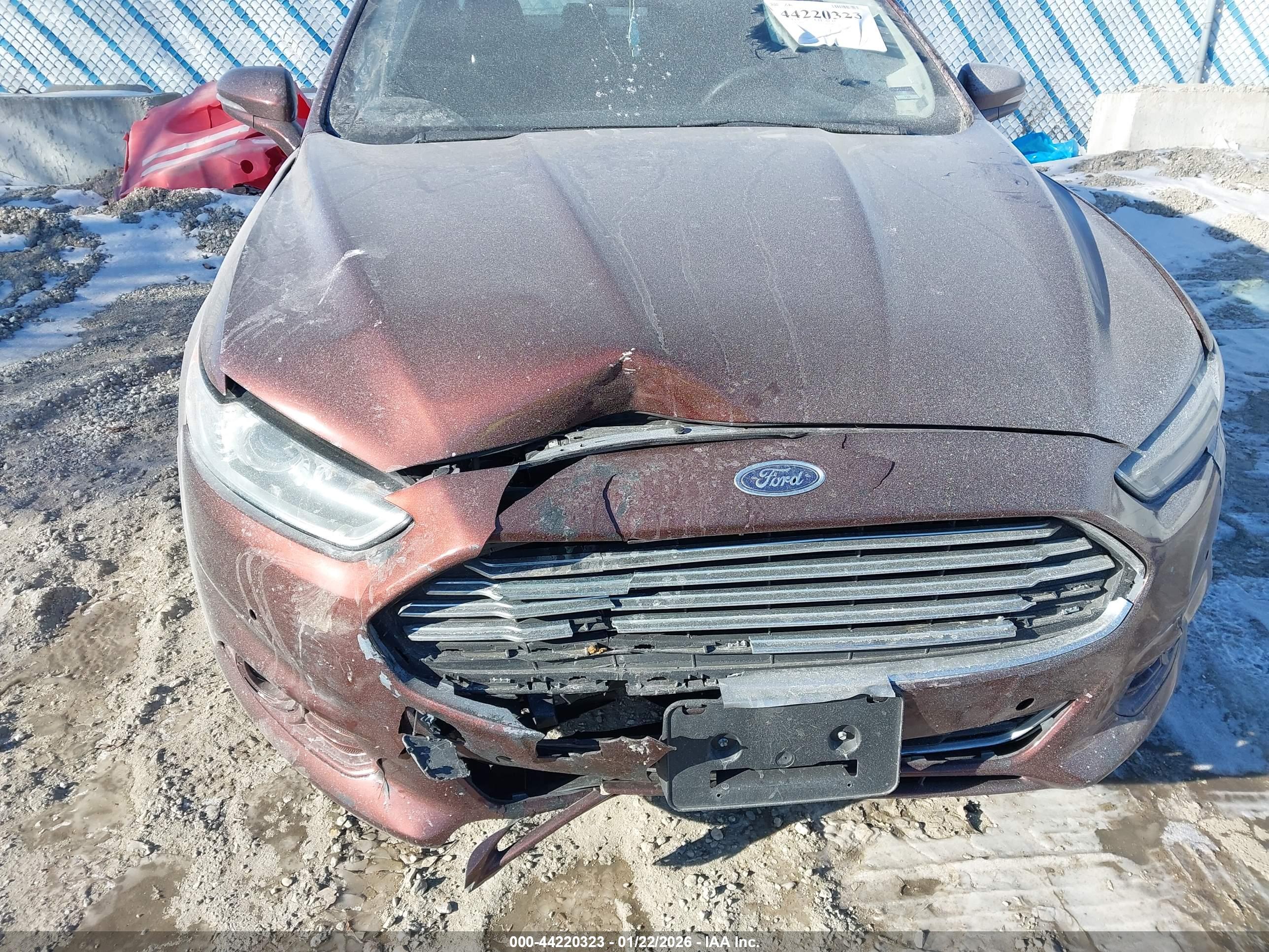 FORD FUSION image 6