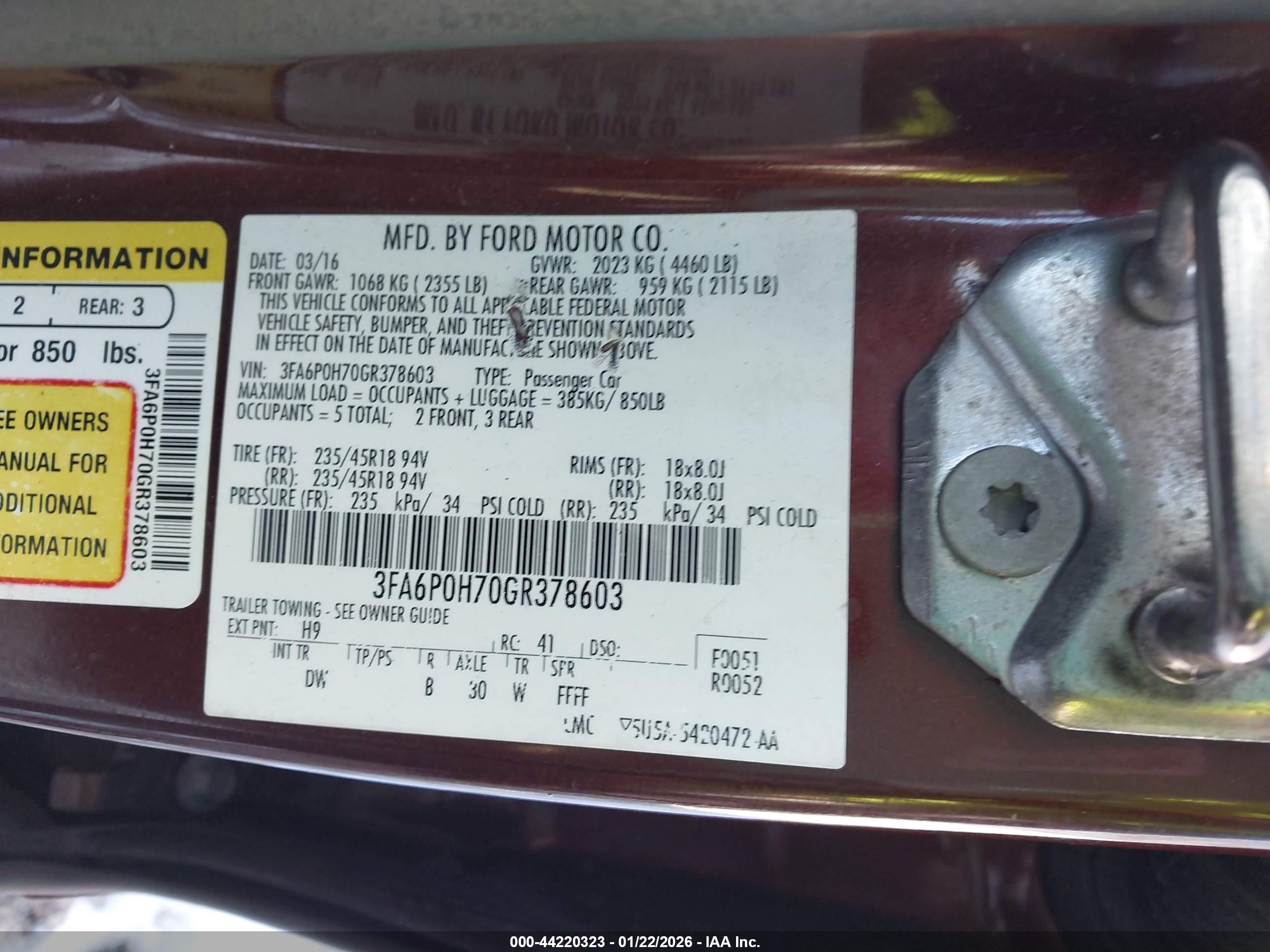 FORD FUSION image 9
