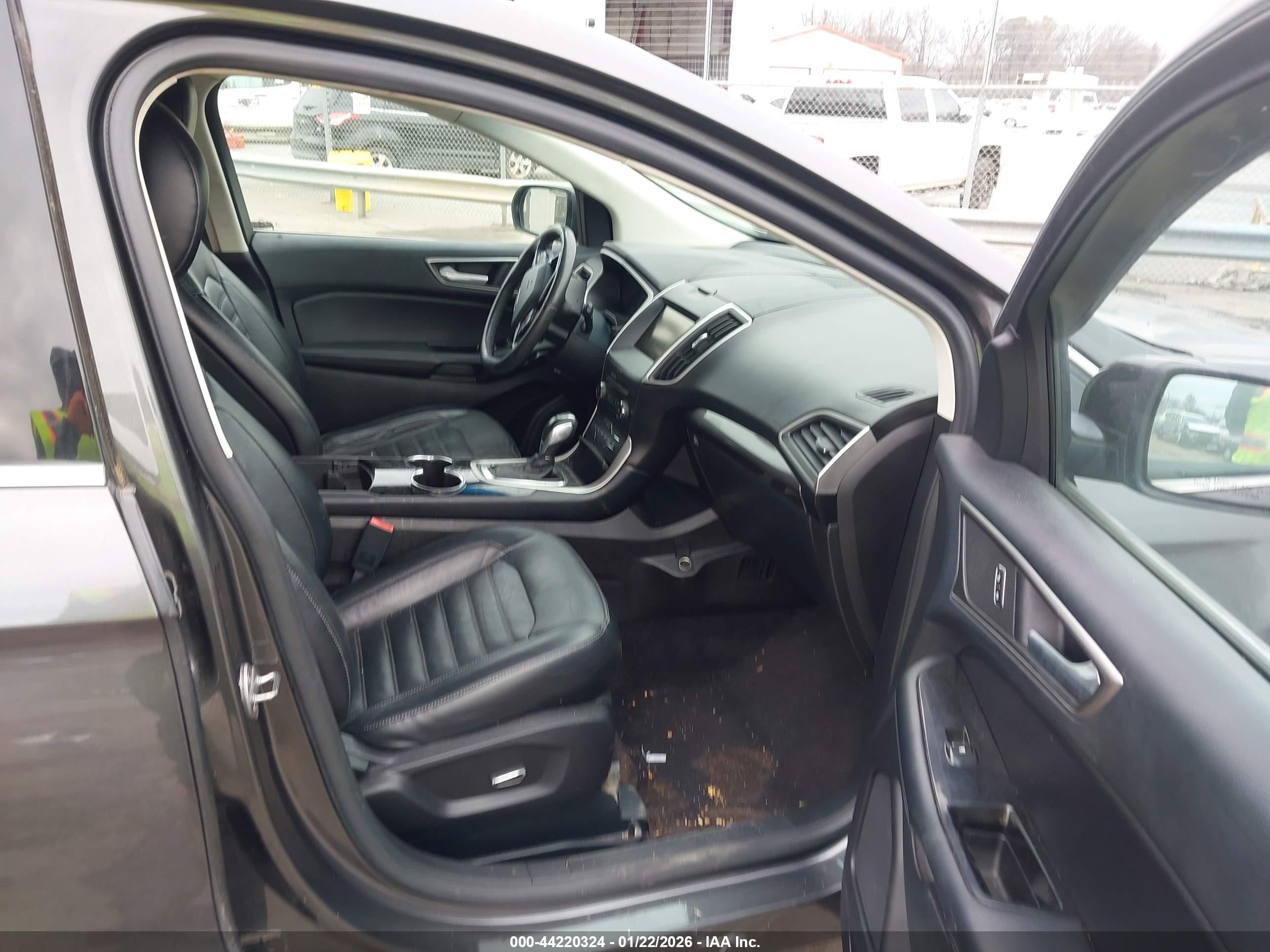FORD EDGE image 5