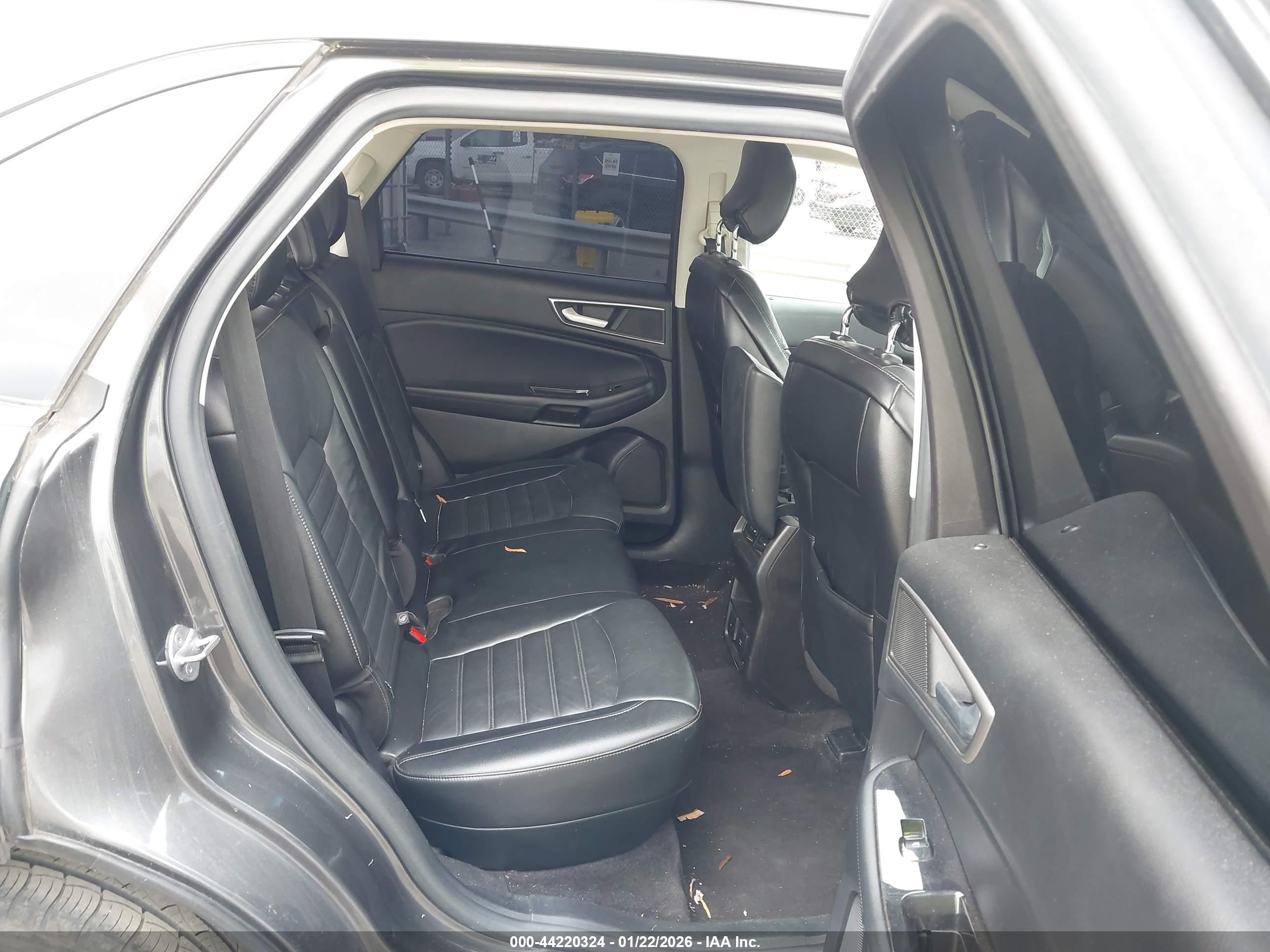 FORD EDGE image 8