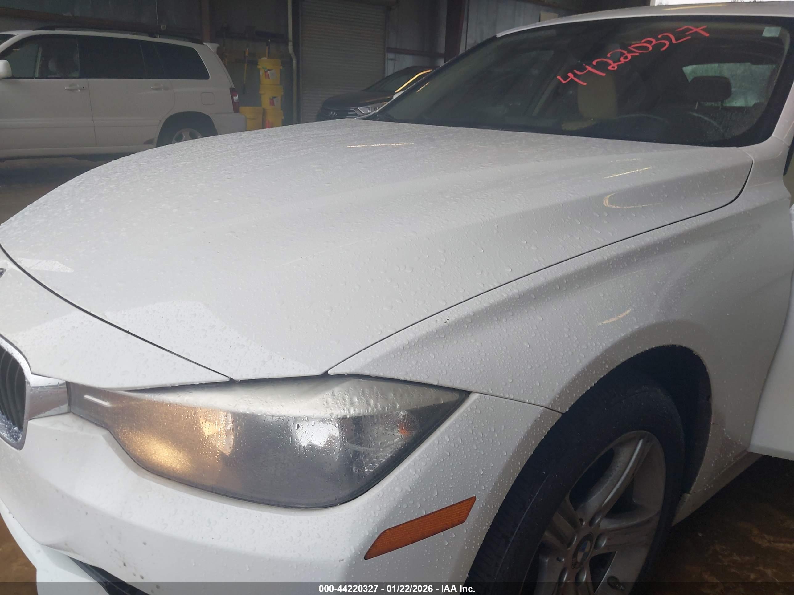 BMW 328I image 6