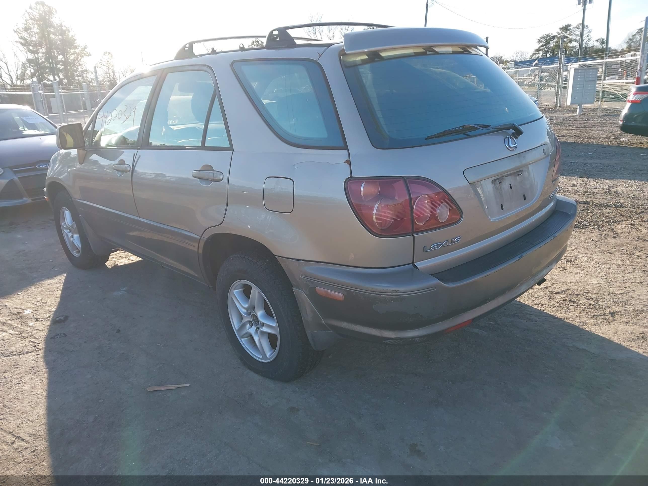 LEXUS RX image 3