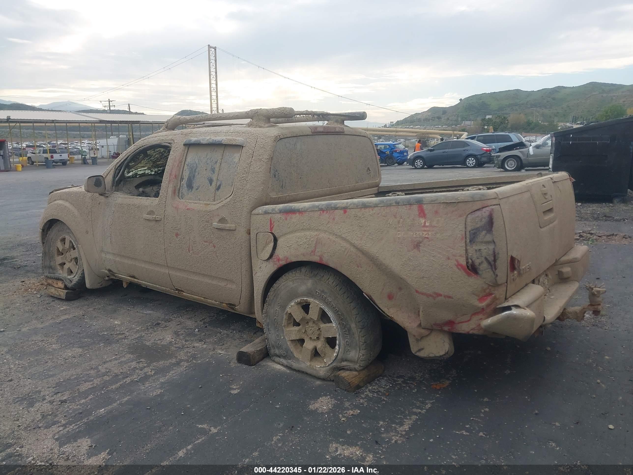 NISSAN FRONTIER image 3