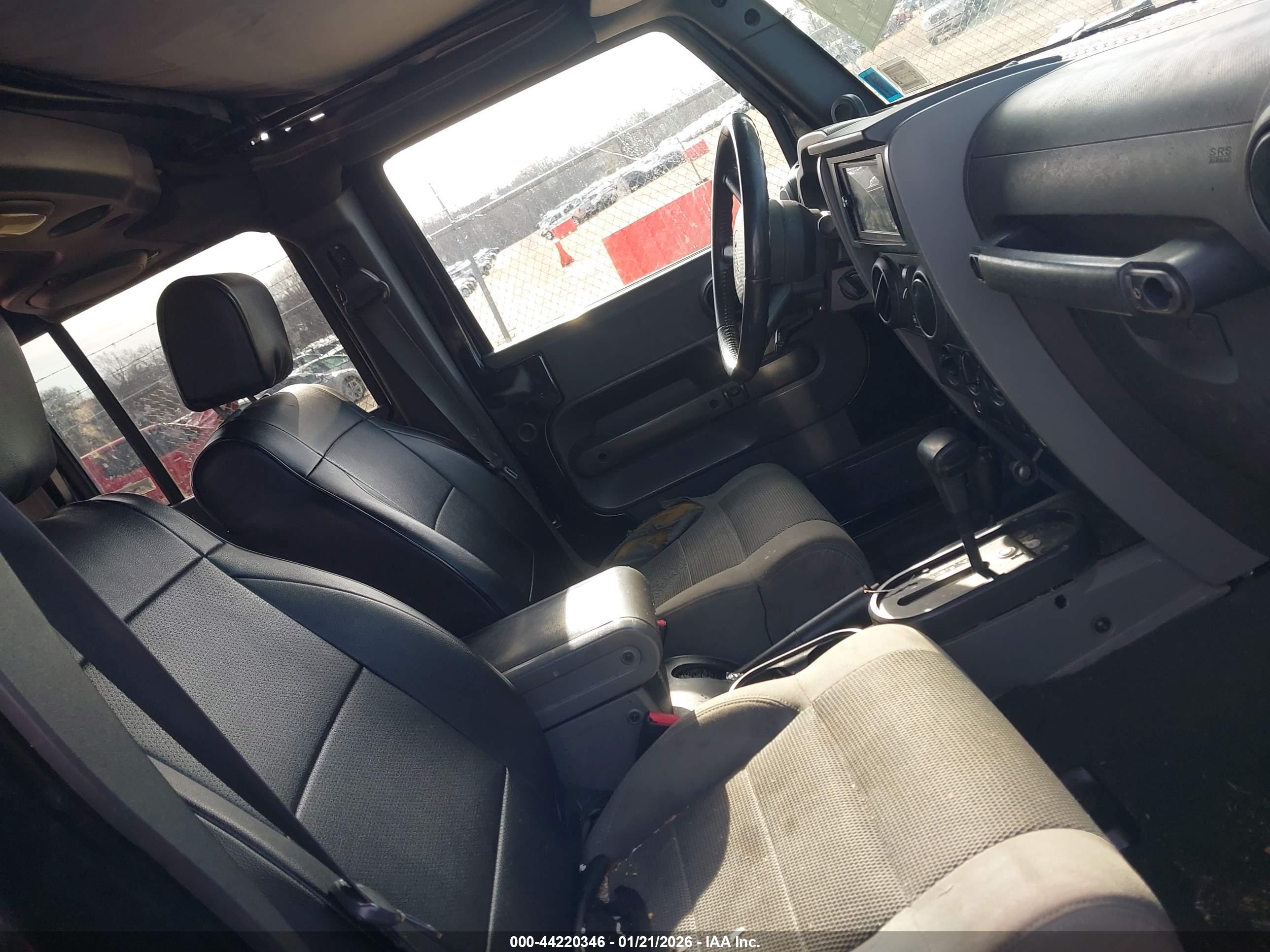 JEEP WRANGLER image 5