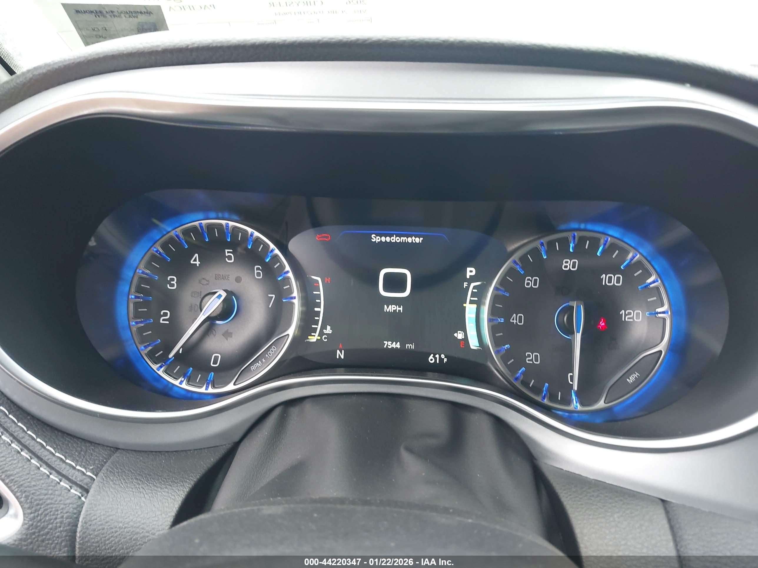 CHRYSLER PACIFICA image 7
